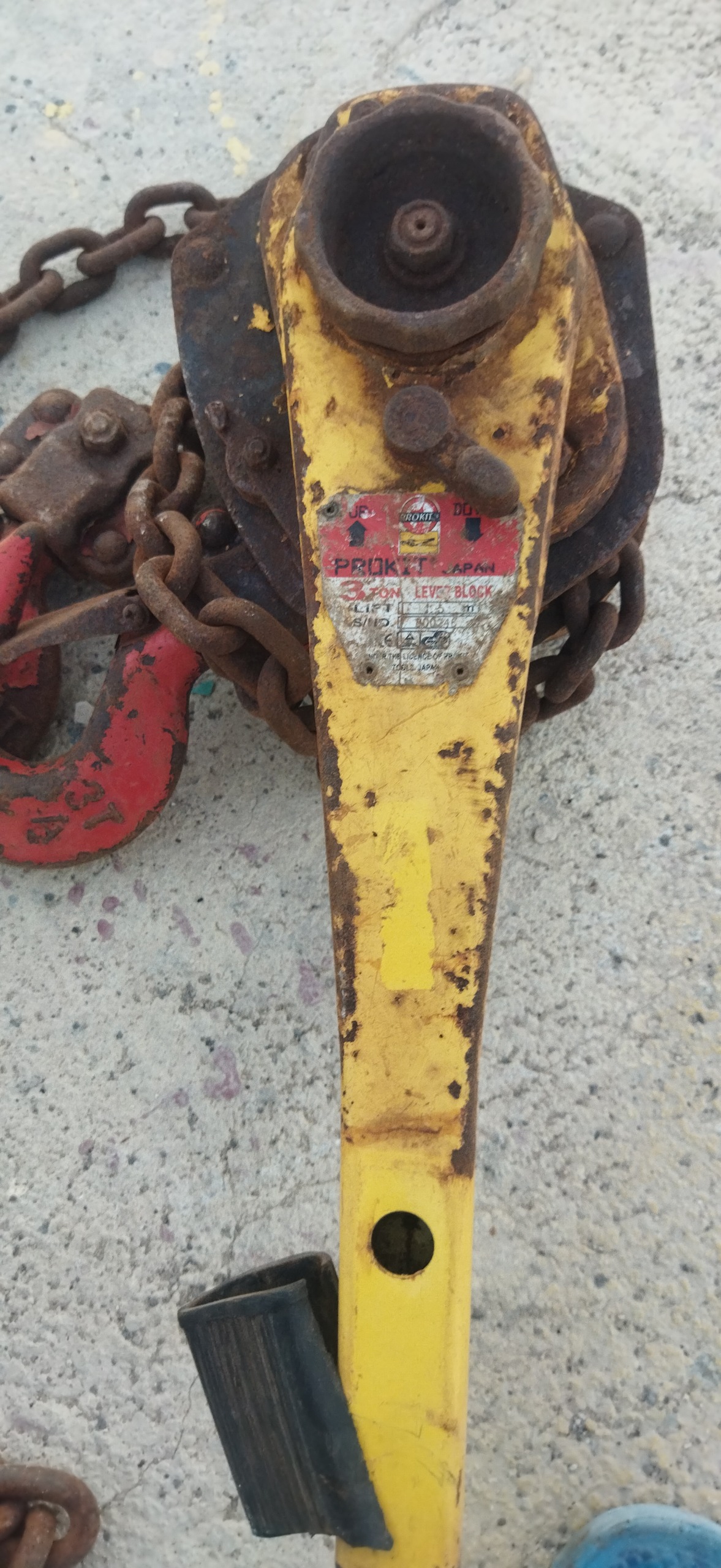 پولیفت سه تن