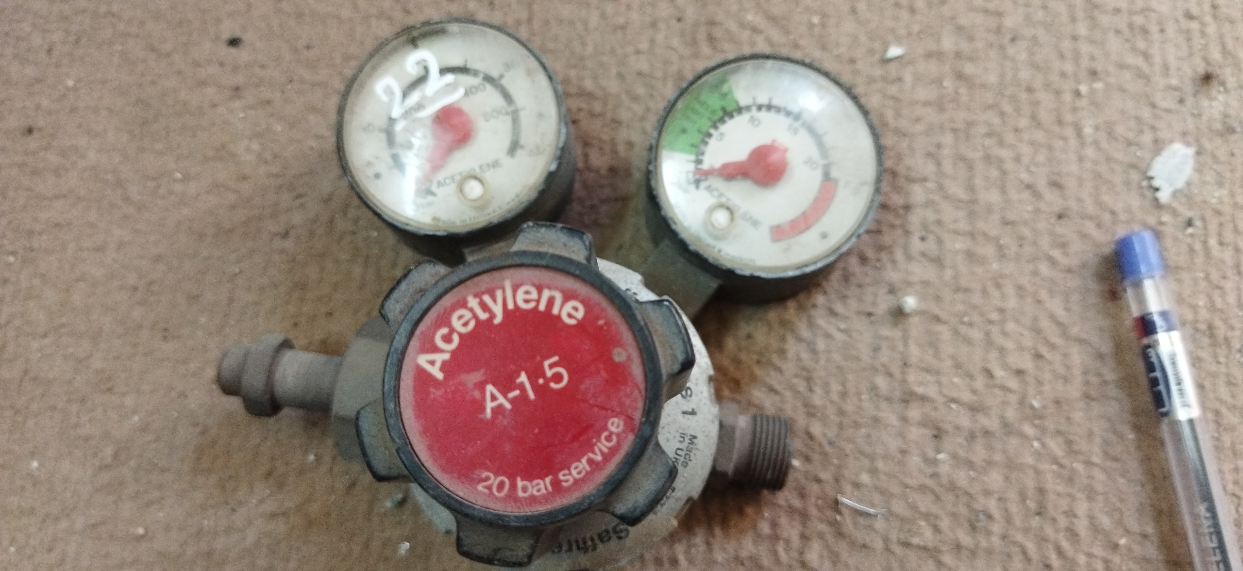 مانومتر استیلن انگلیسی