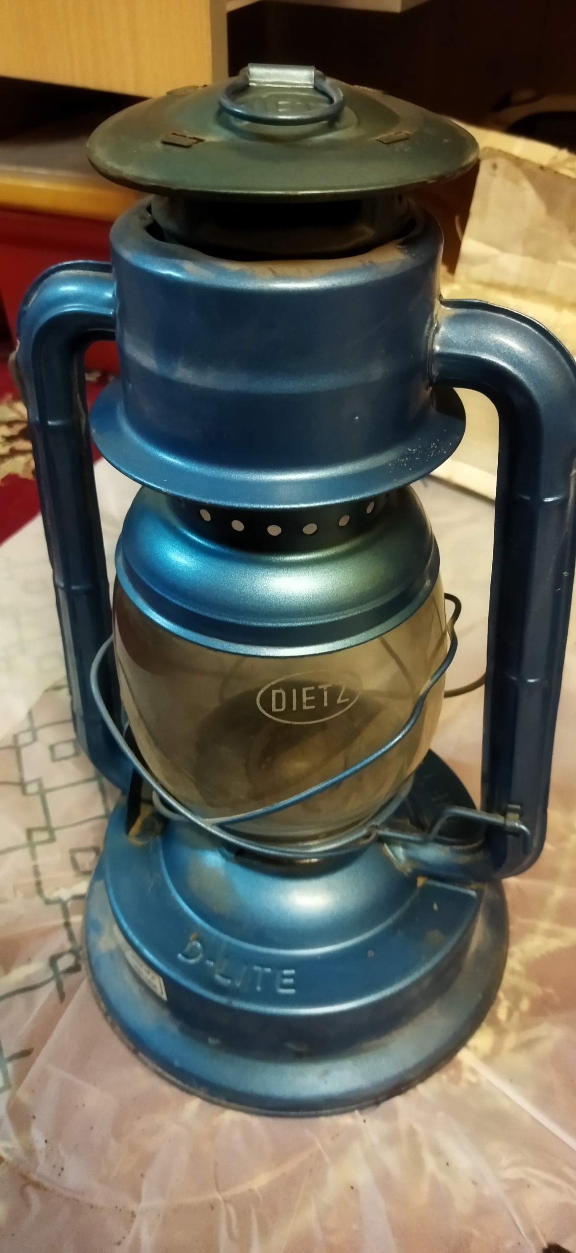 فانوس بزرگ دیتز اصل