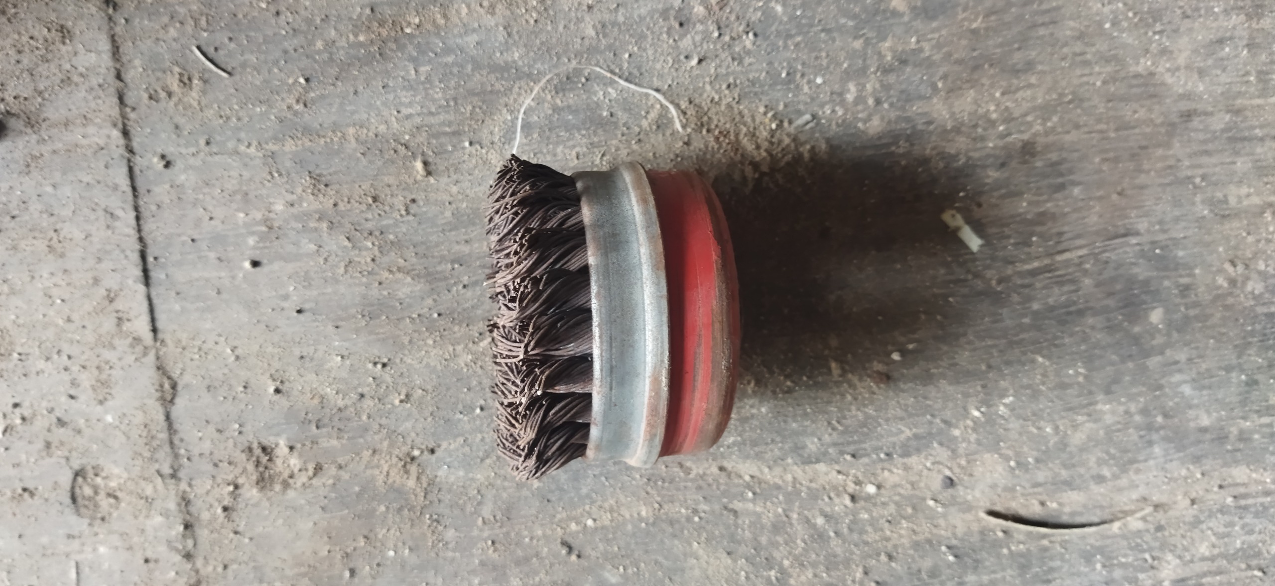برس سیمی کاسه ای