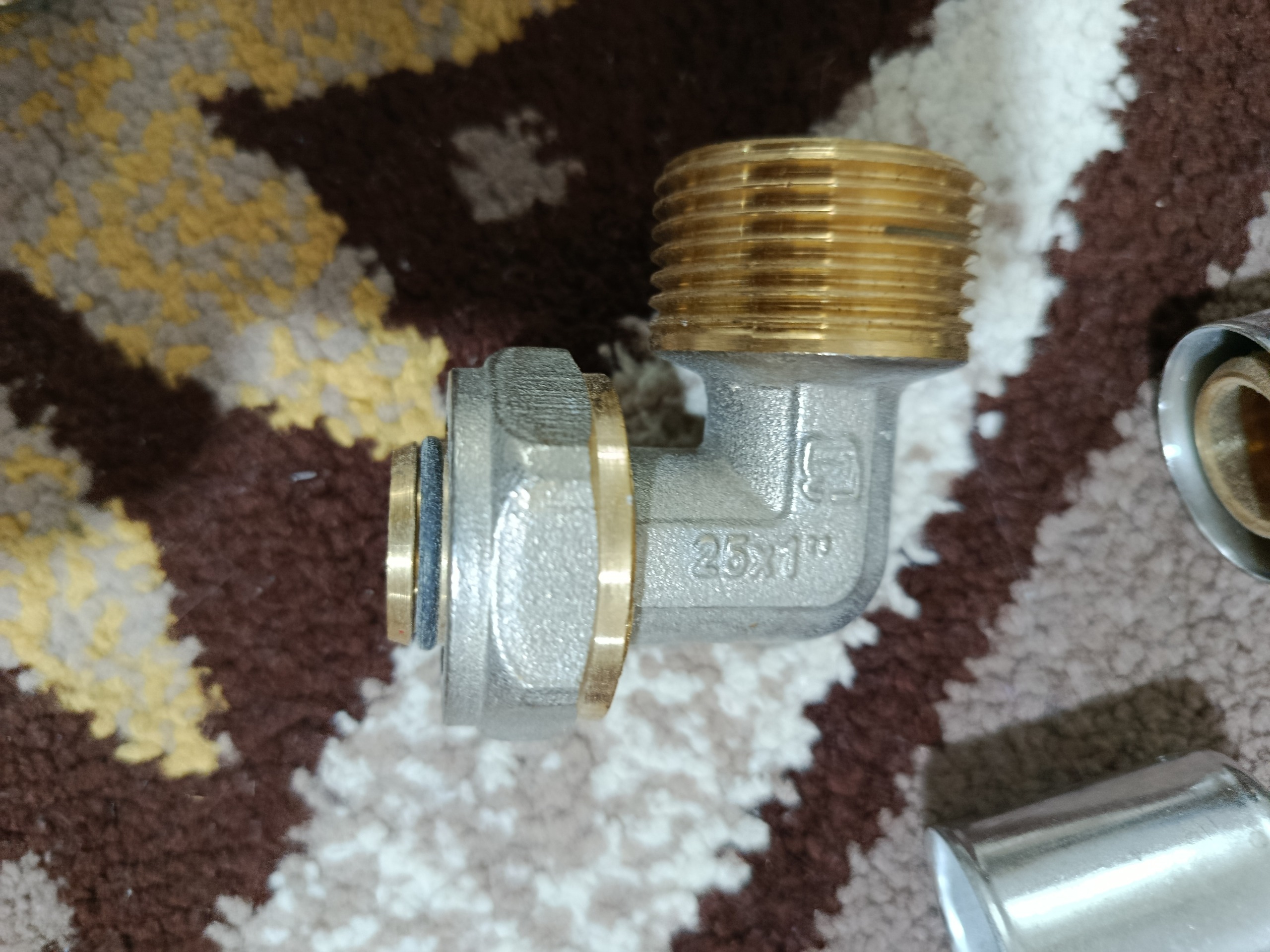 کلکتور هشت خروجی