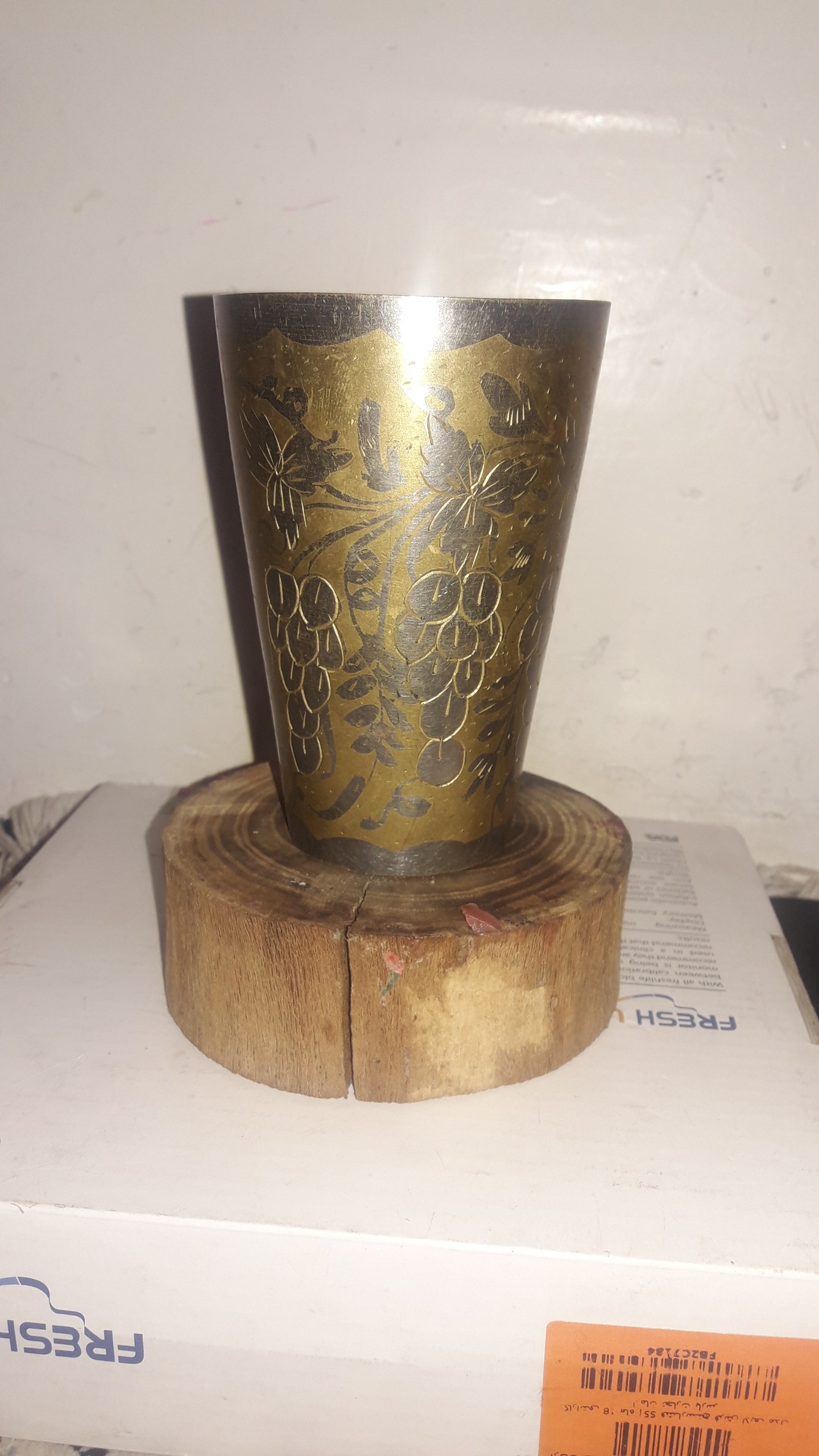 لیوان برنجی قدیمی