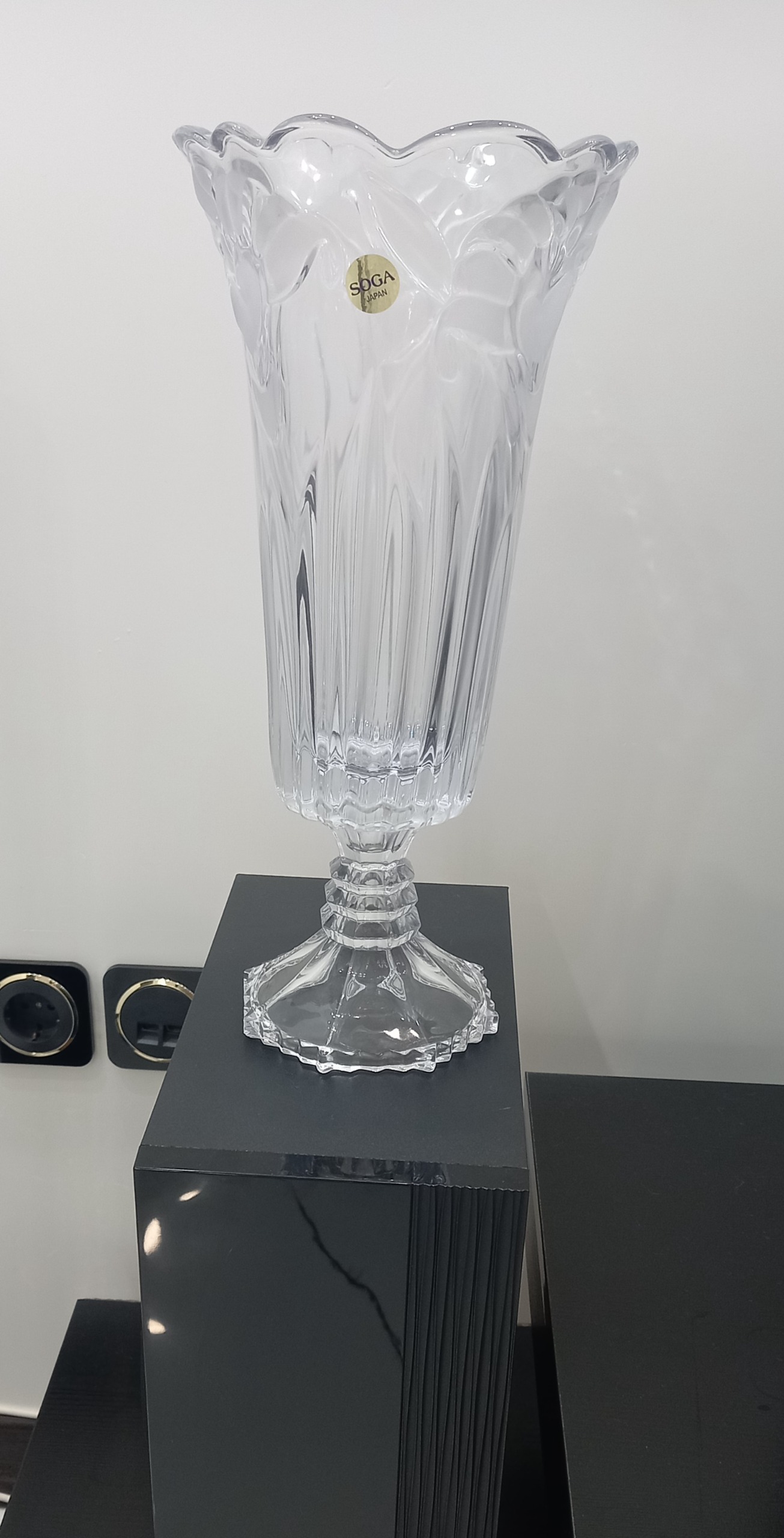 گلدان پایه دار سوگای ژاپن