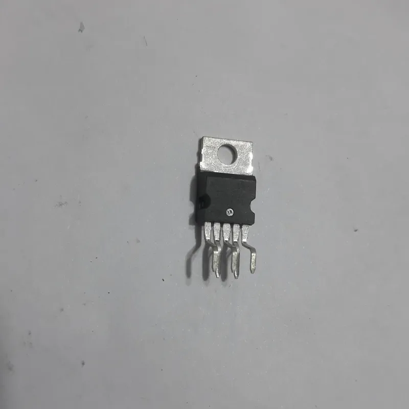 IC TDA 2050