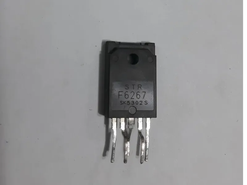 آی سی STR f6267