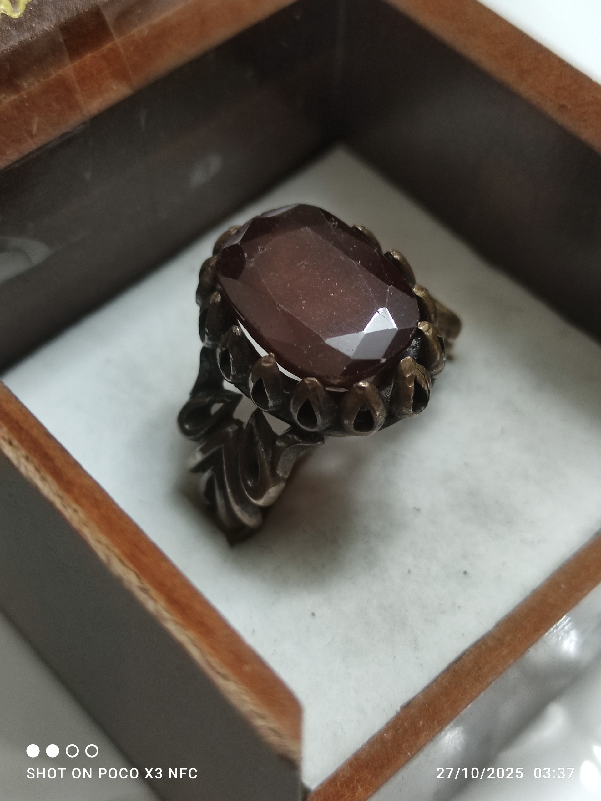 انگشتر رز گلد با نگین سنگ طبیعی و معدنی اصل