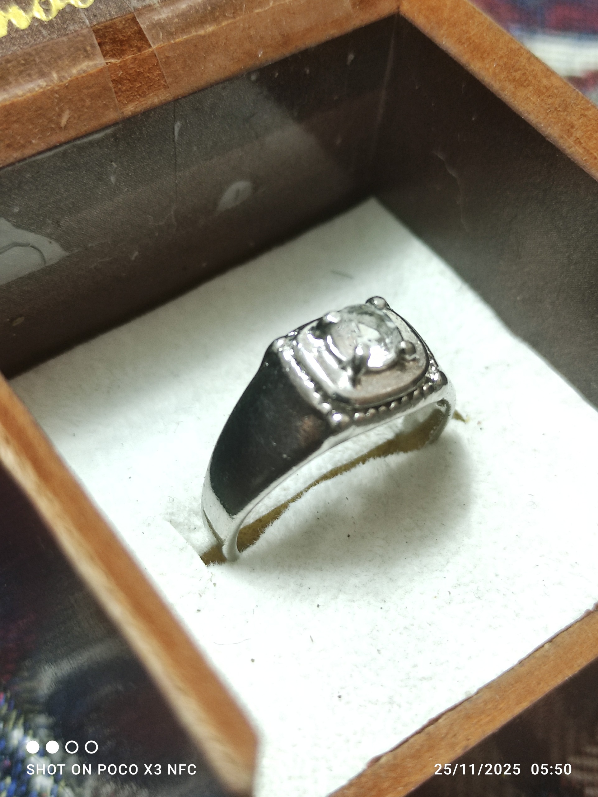 انگشتر نقره ای