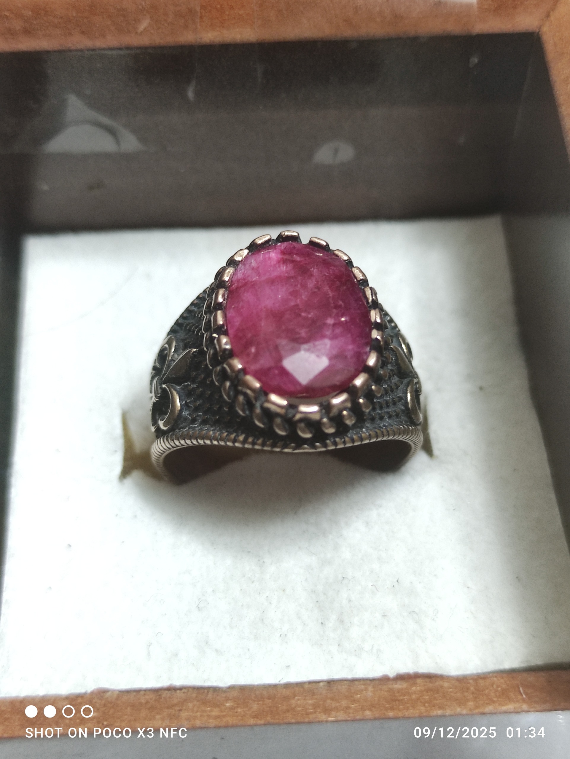 انگشتر با نگین اصل یاقوت صورتی