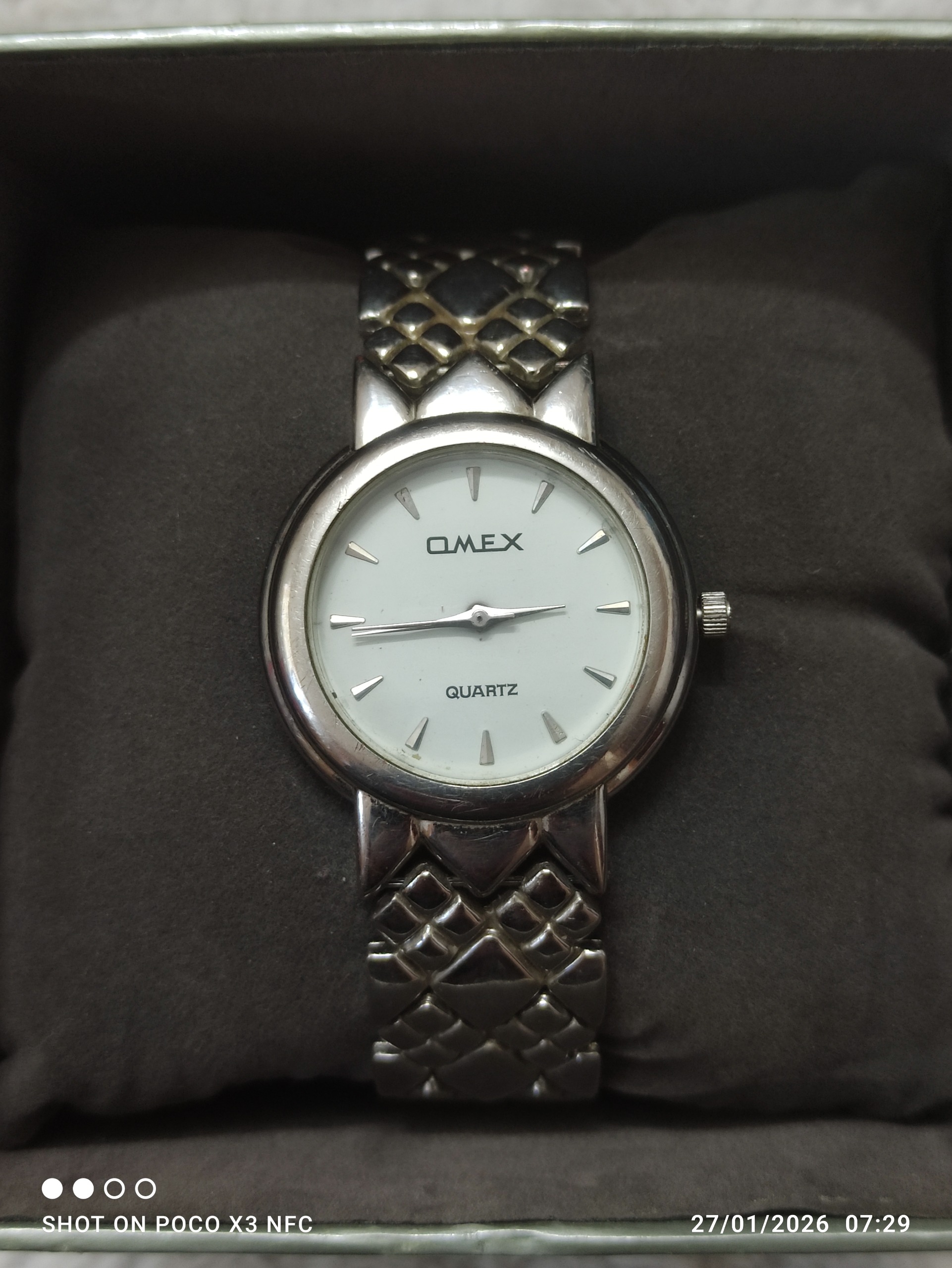 ساعت مچی omax