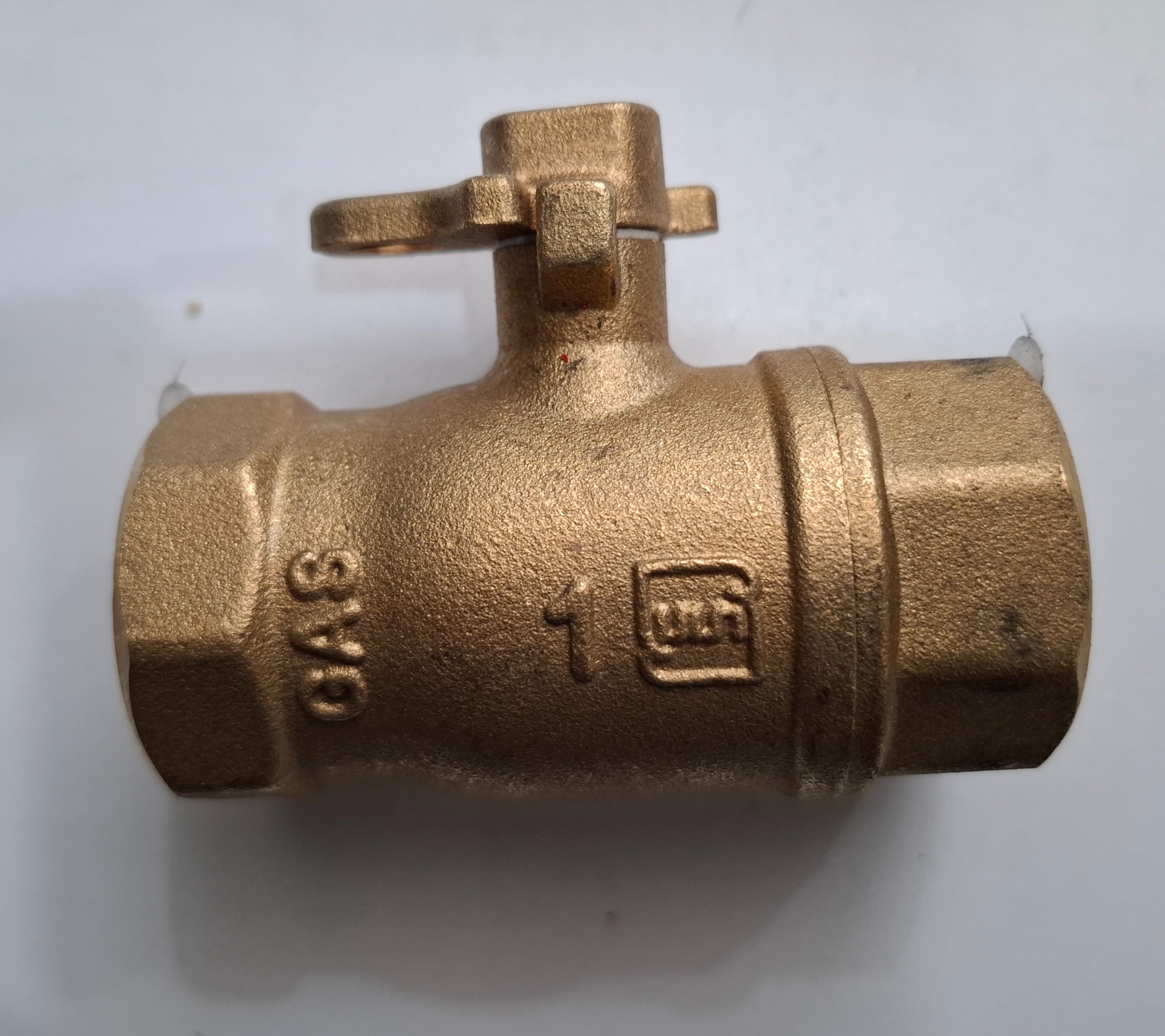 شیر گازی قفلی 1 اینچ آذر 500 گرمی