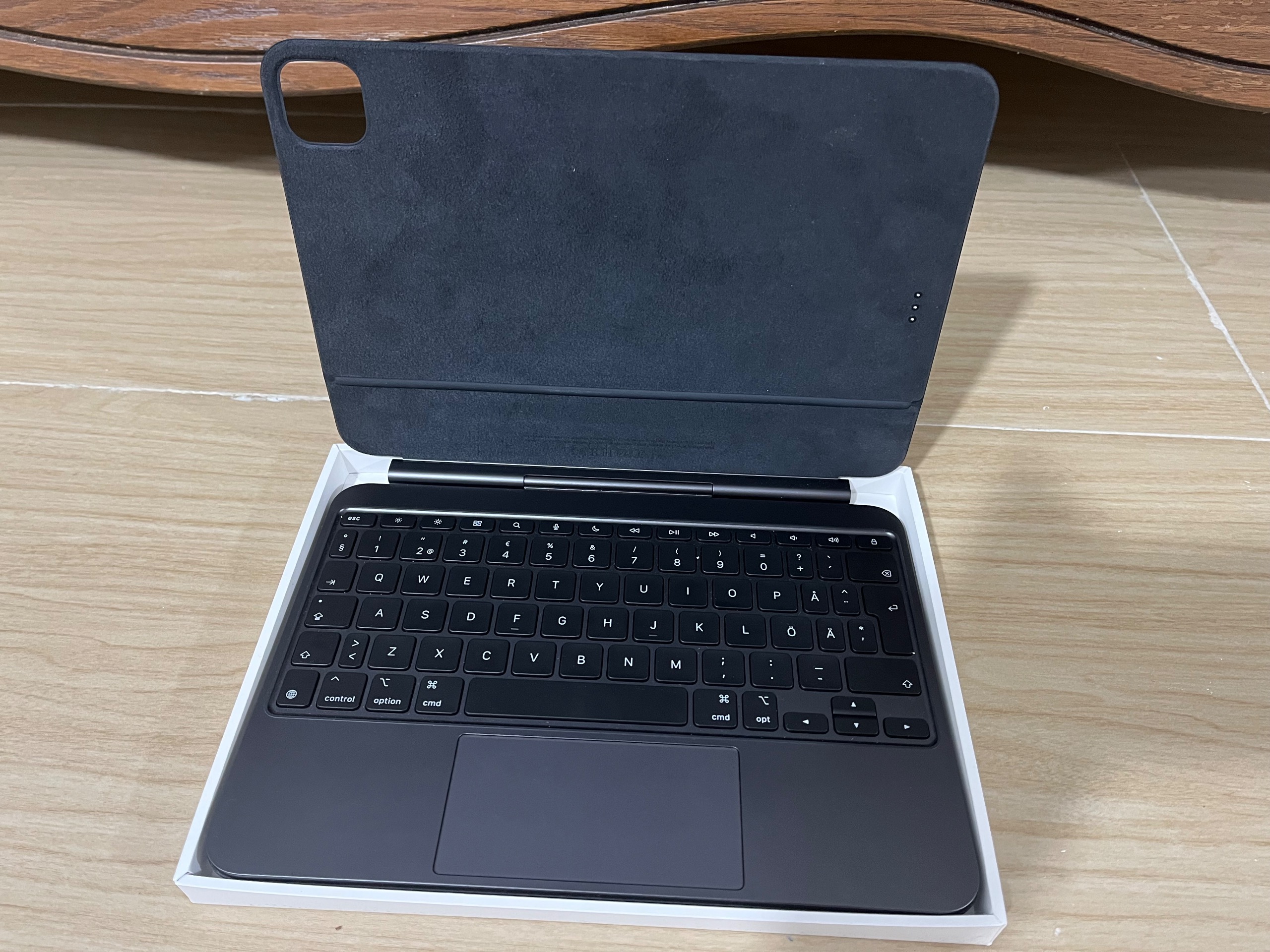 کیبورد تبلت 11 اینچ