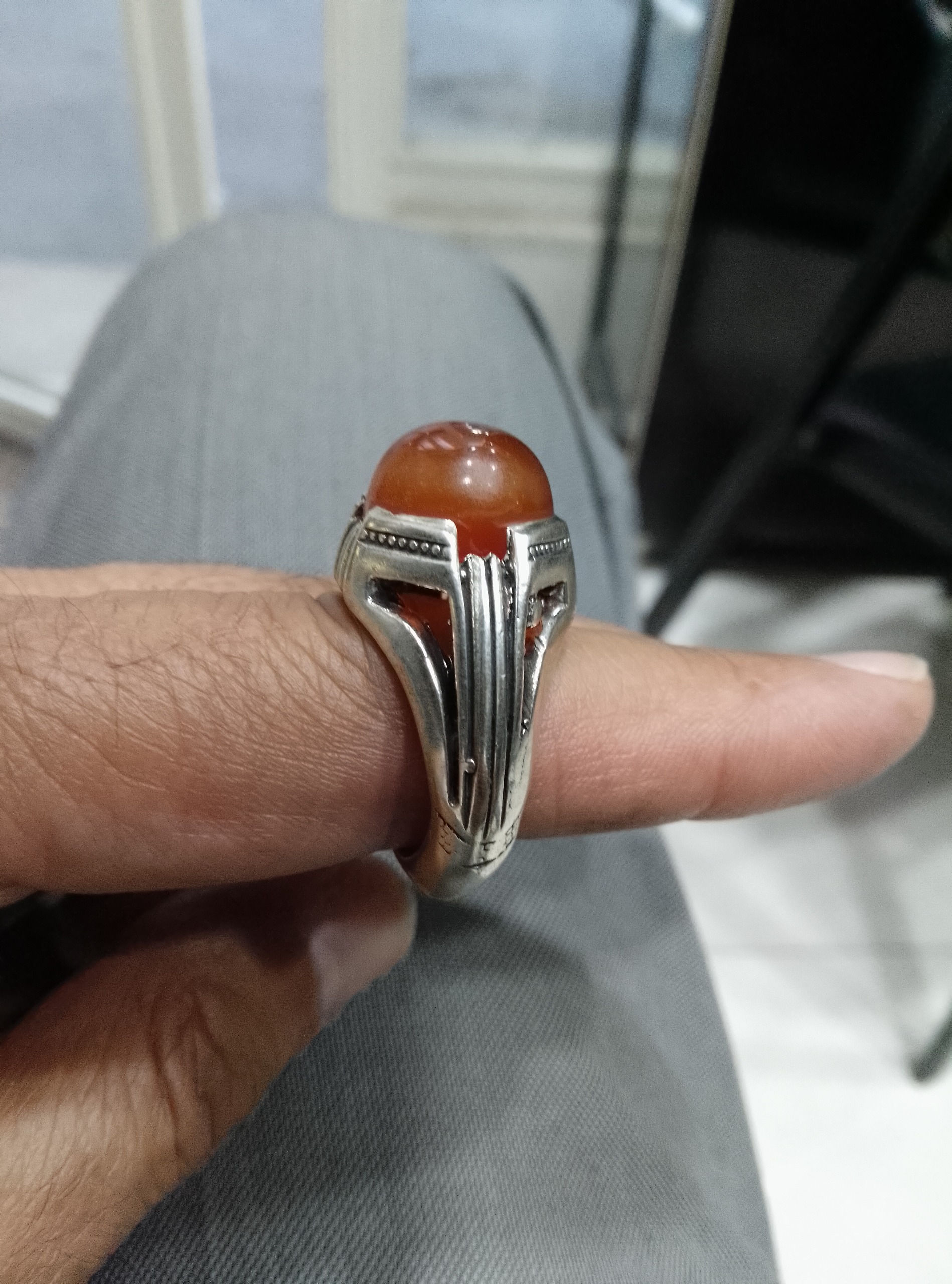انگشتر قدیمی عقیق