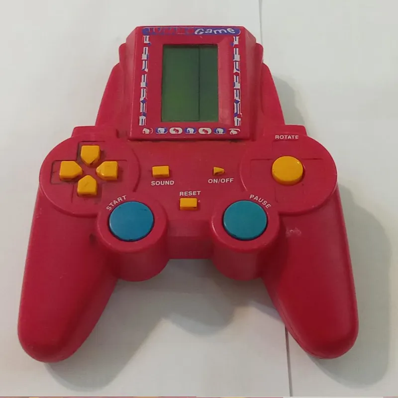 گیم نوستالژی خانه سازی دهه شصتی