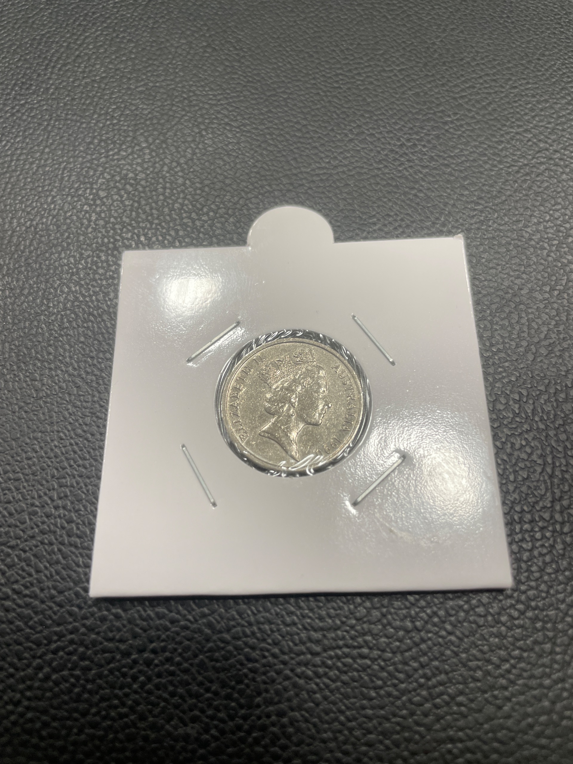 5 پنی استرالیا با عکس ملکه