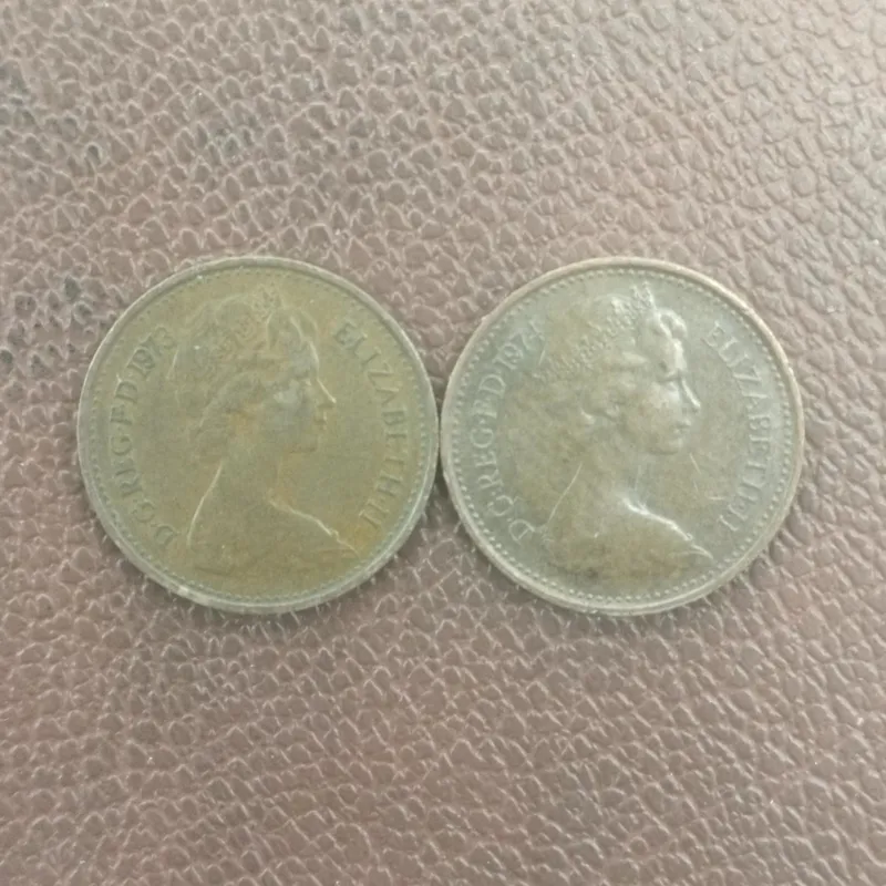 دو عدد سکه نیم نیو پنی الیزابت 1973 1974