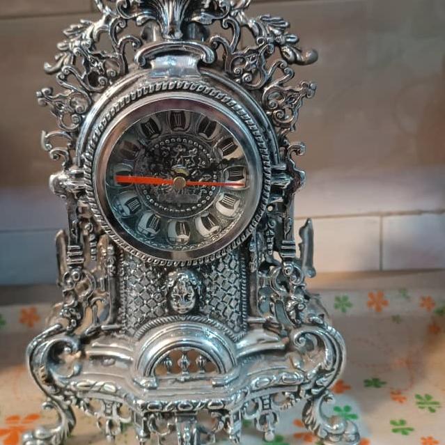 ساعت رومیزی برنز