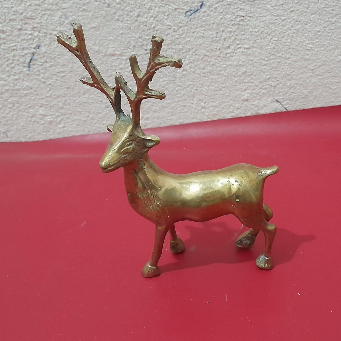 مجسمه گوزن برنجی