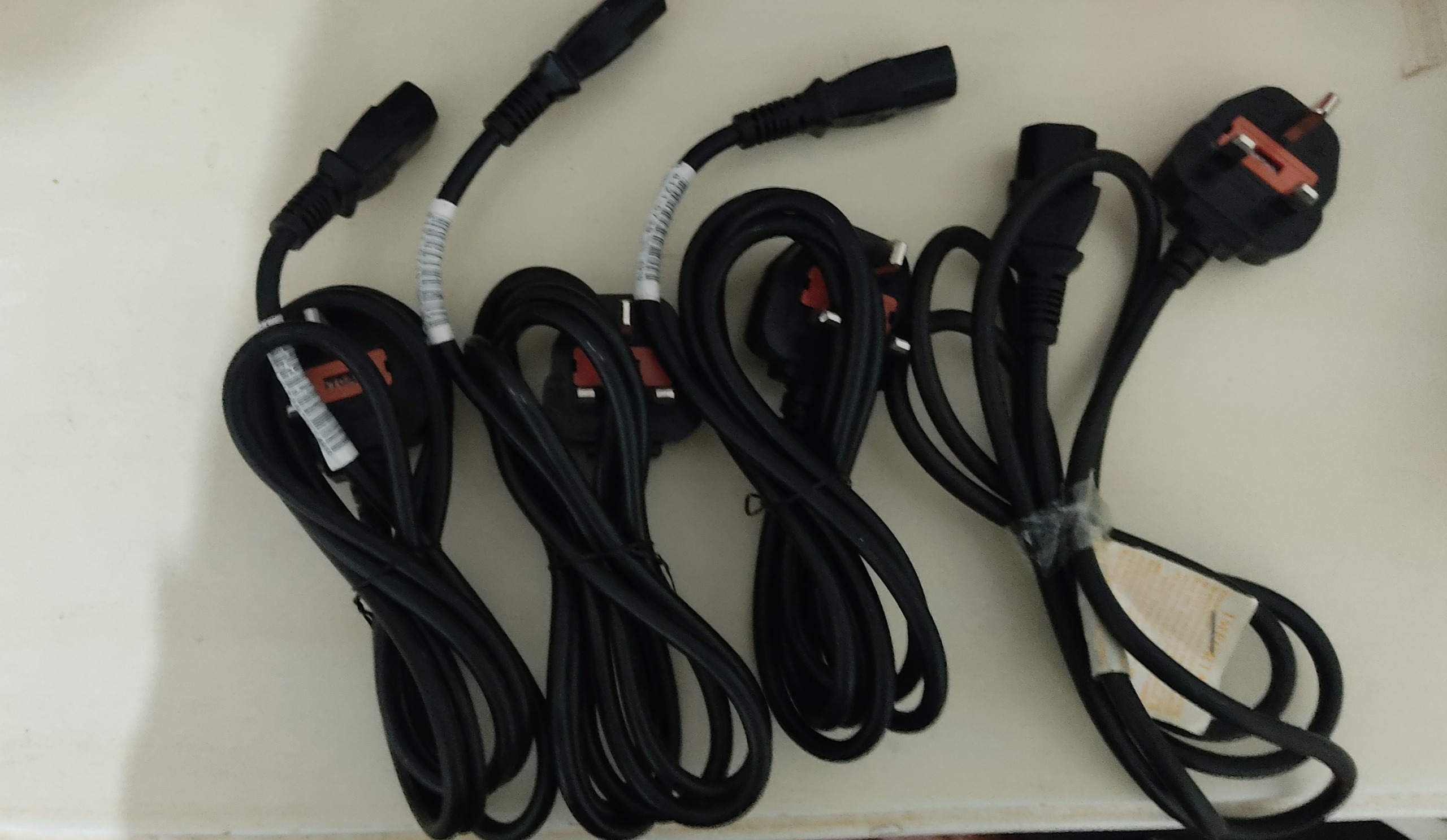 کابل برق اورجینال وارداتی I-Sheng فیوزدار سه شاخه