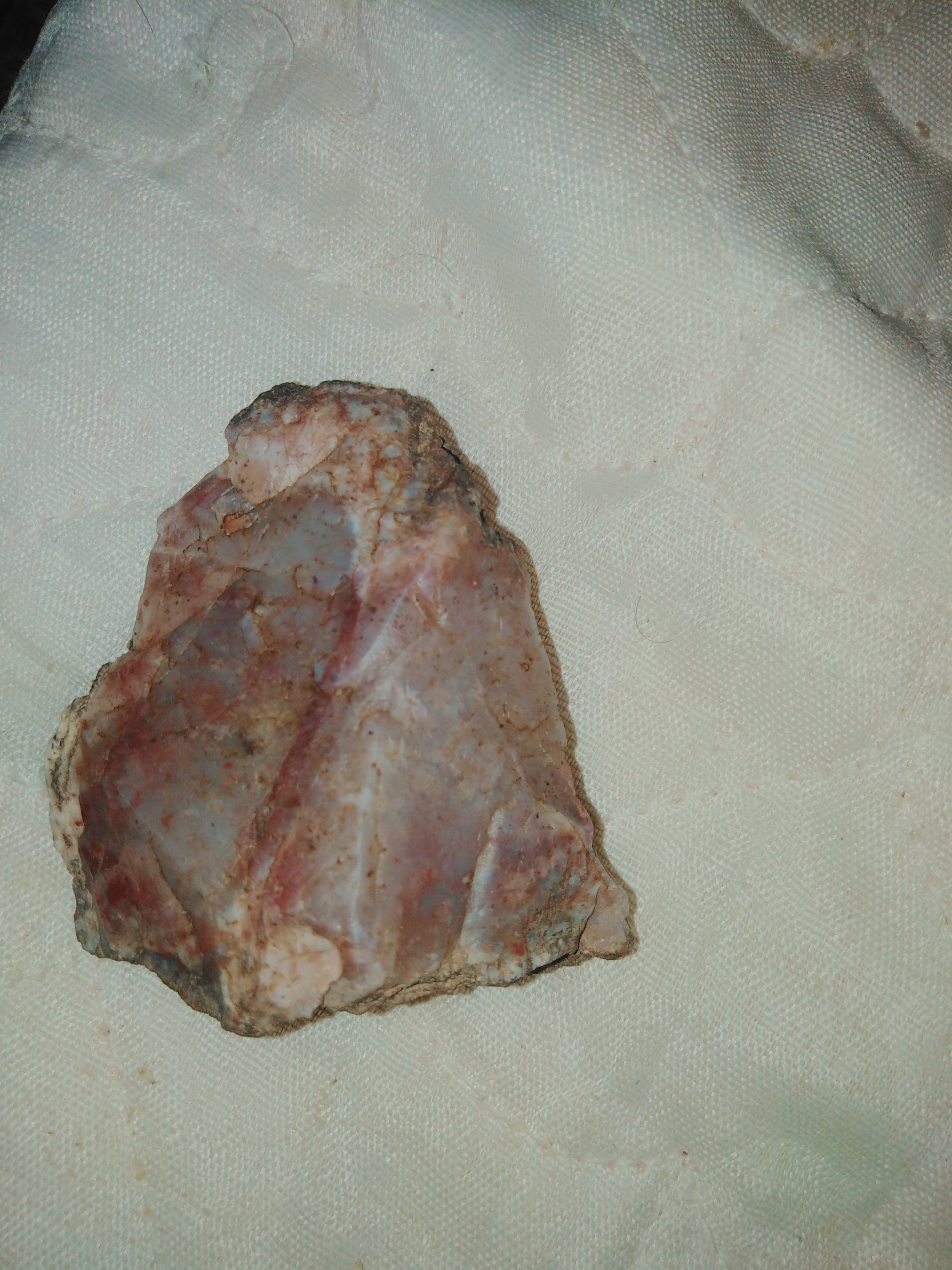 نگین قوی