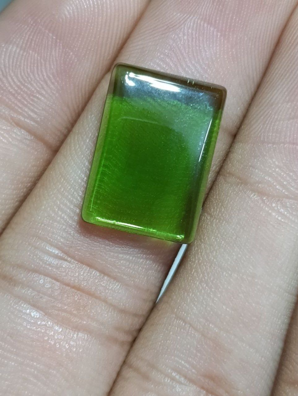 لعل سبز خاص