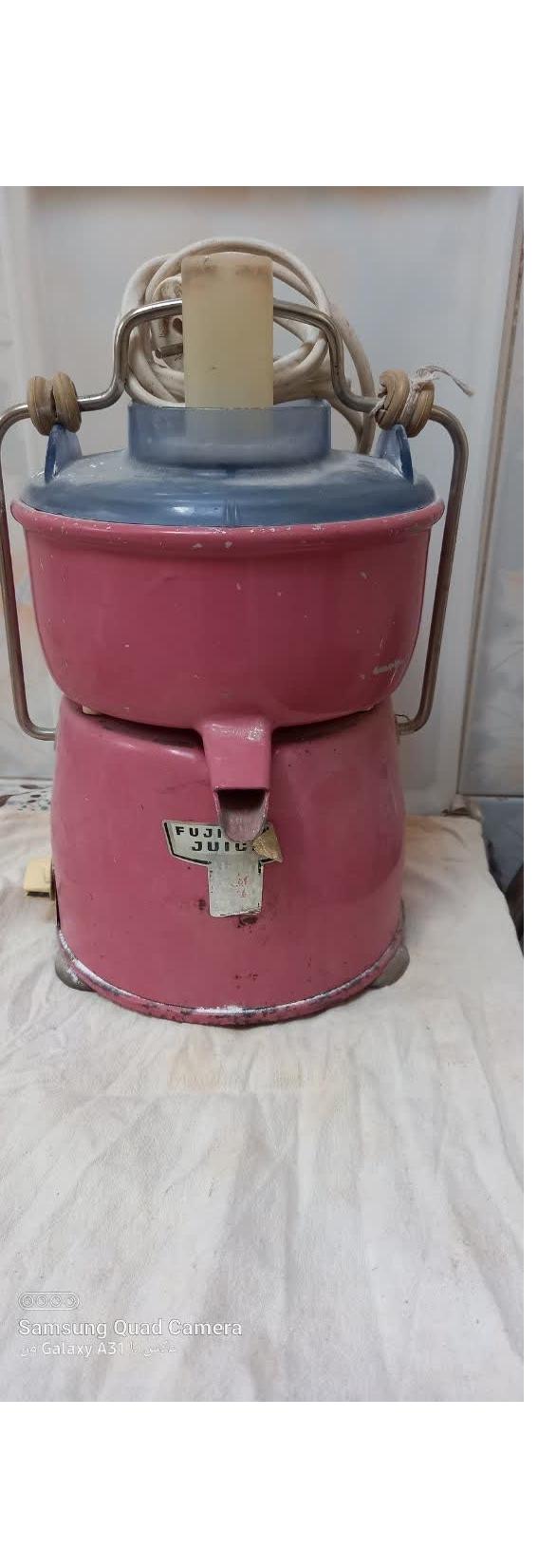 آبمیوه گیری قدیمی