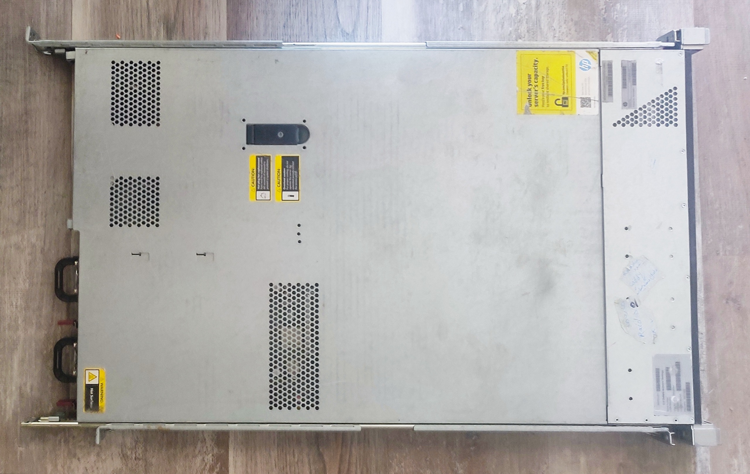 سرور HP DL360 G8-SFF (Server)