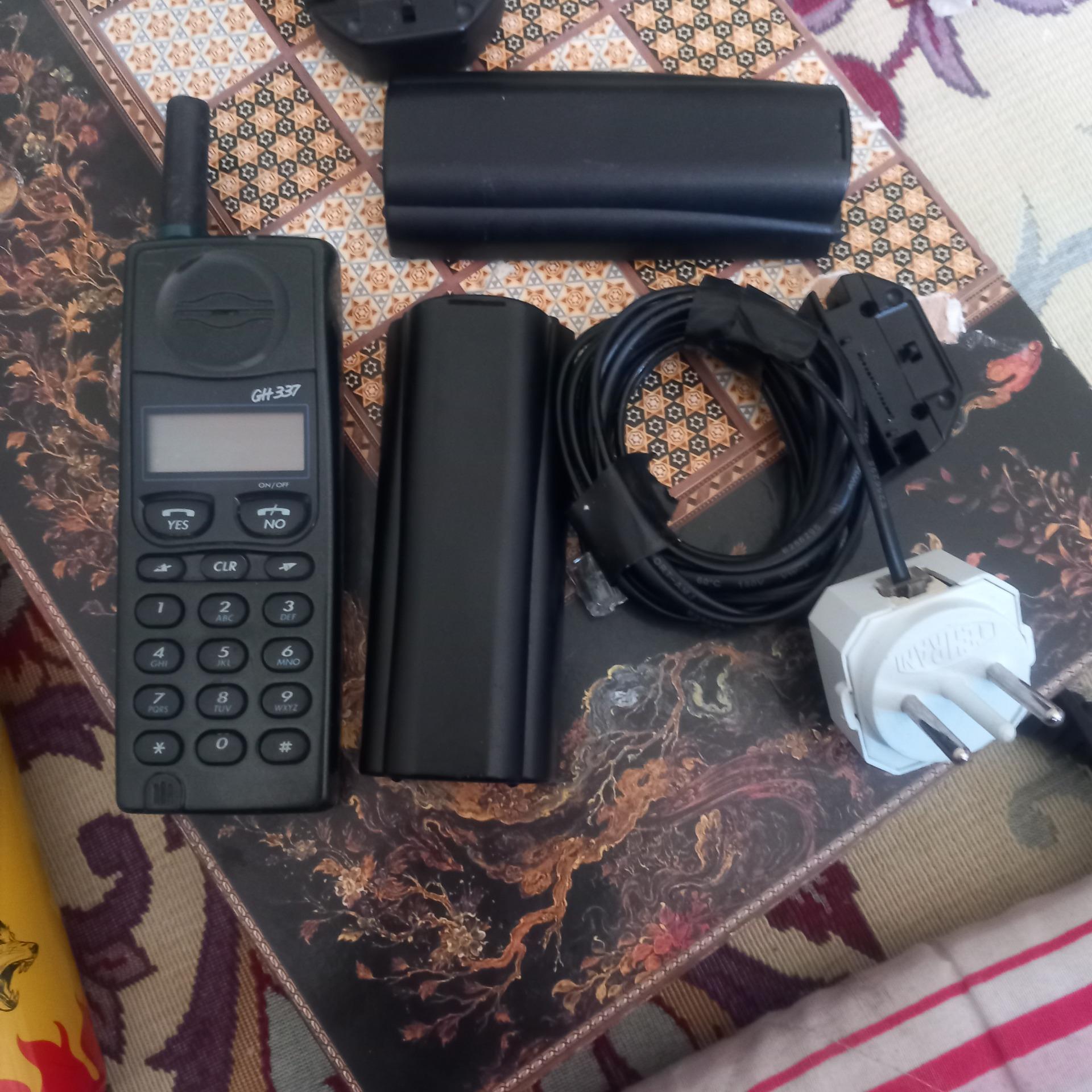 گوشی ERICSSONمدلGH337 کلکسیونی