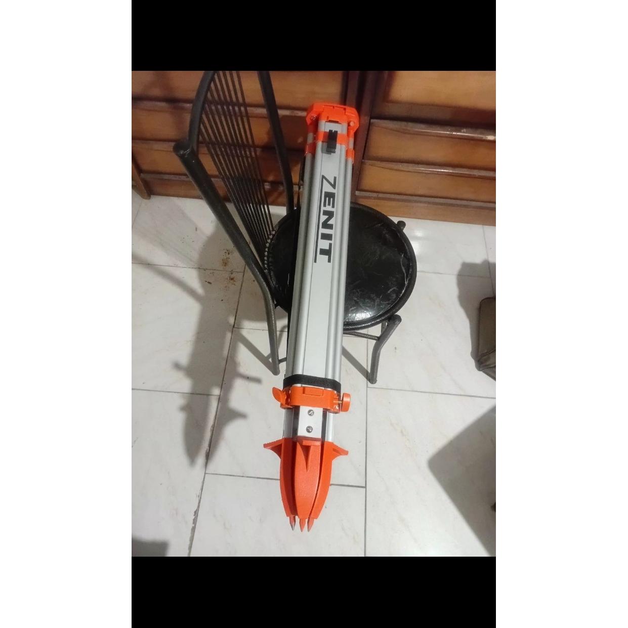 سه پایه دوربین