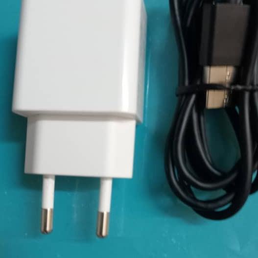 شارژر موبایل ایسوس اورجینال همراه با کابل