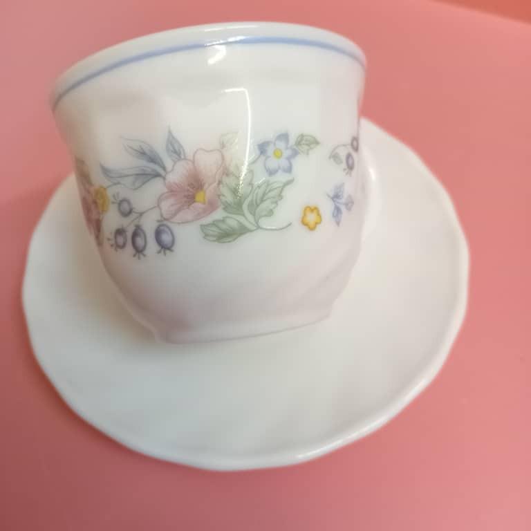 فنجان نعلبکی چایخوری ارکوپال ویکتوریا ساخت فرانسه