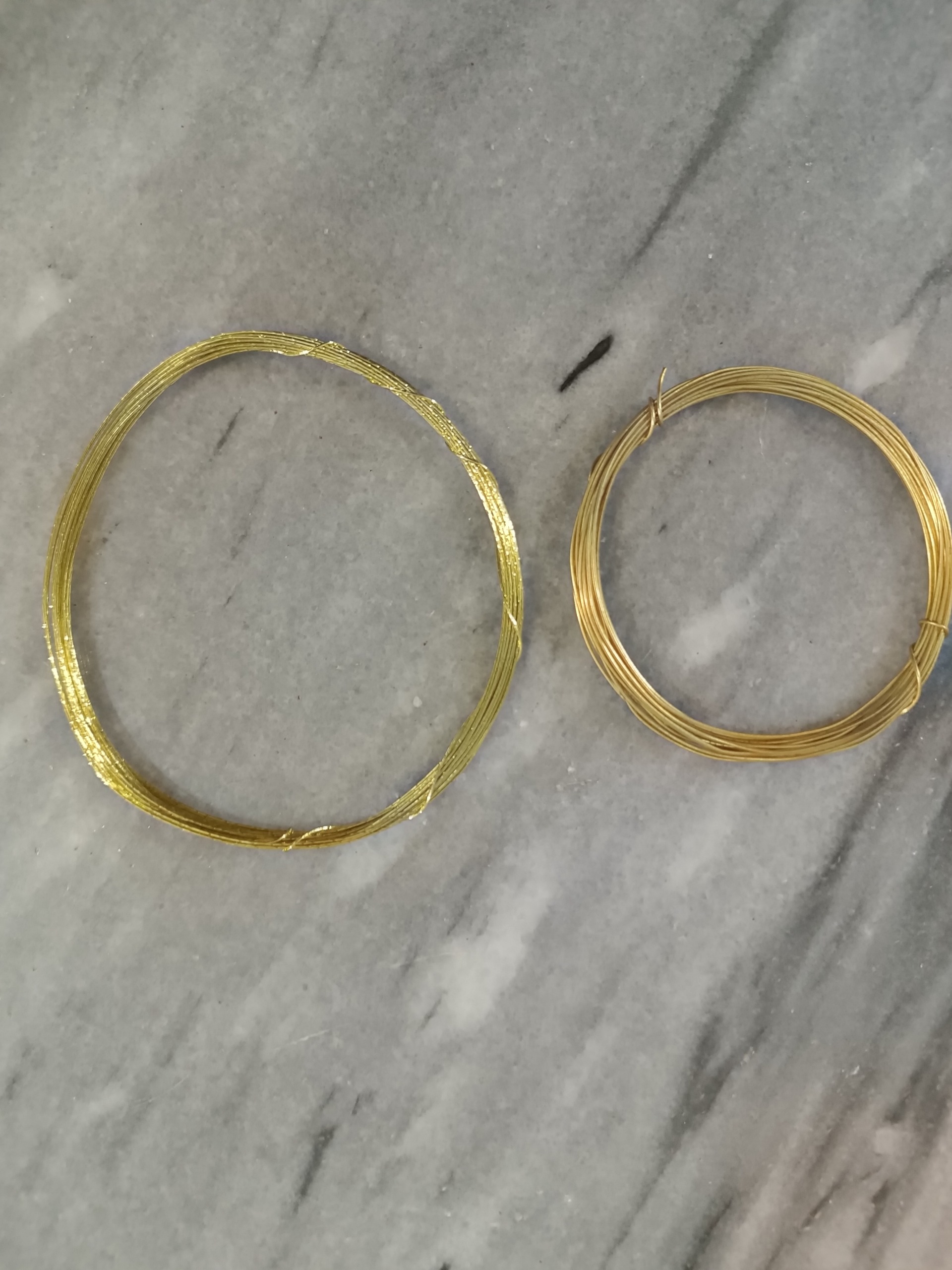 سیم فلزی و تزئینی طلایی مناسب کار های دستی