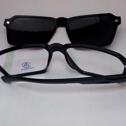 عینک طبی مردانه