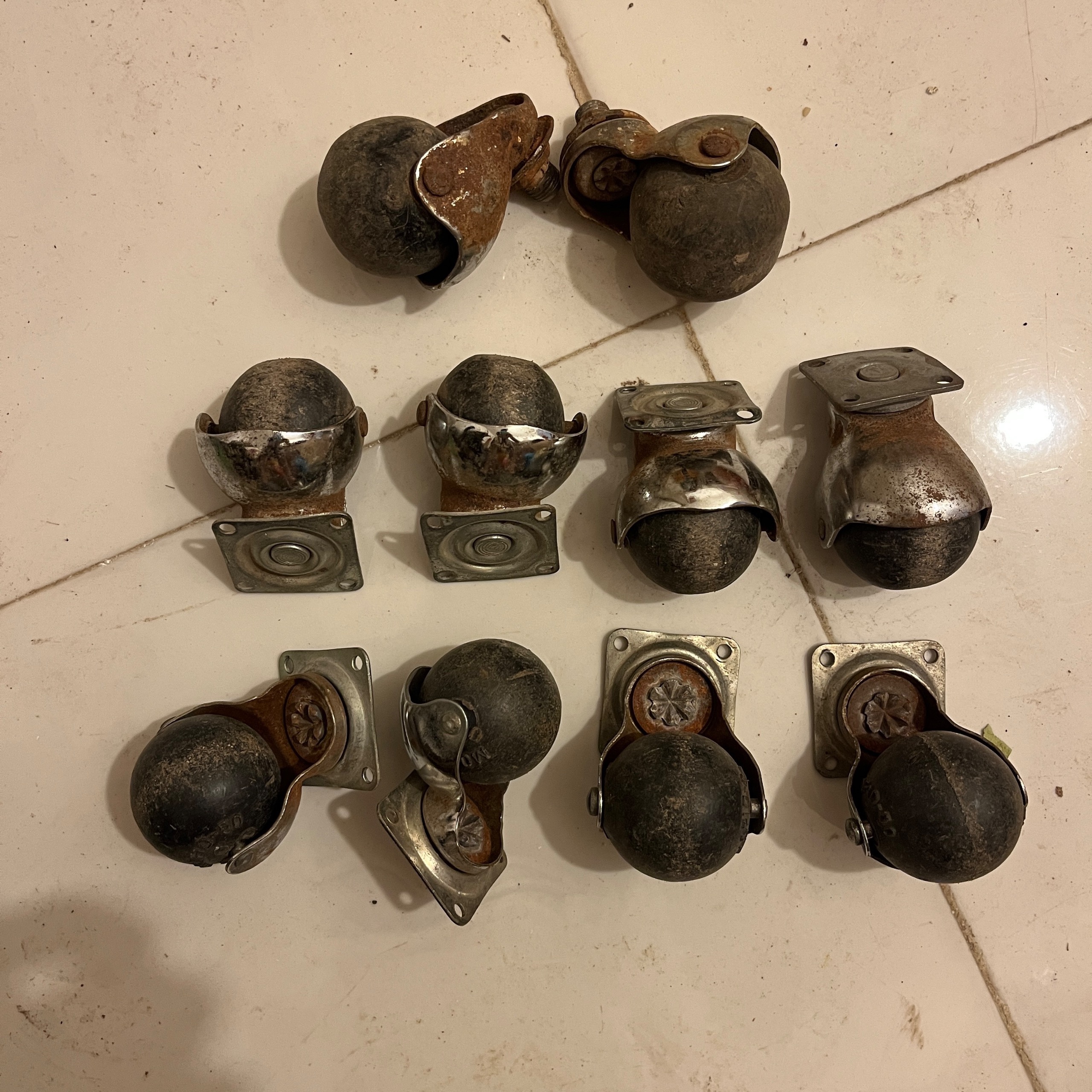 چرخ ساک و میز