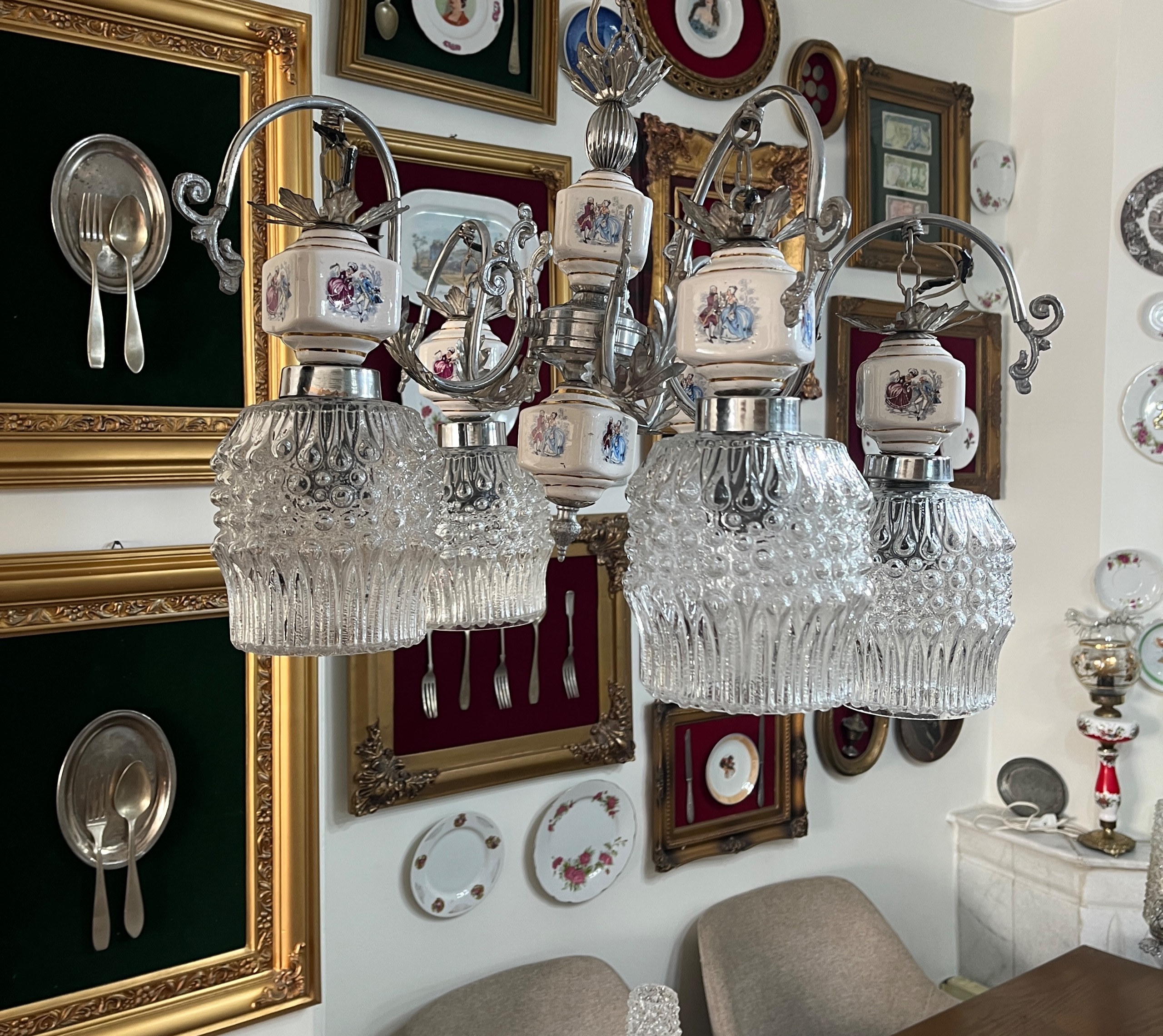 لوستر انتیک ق