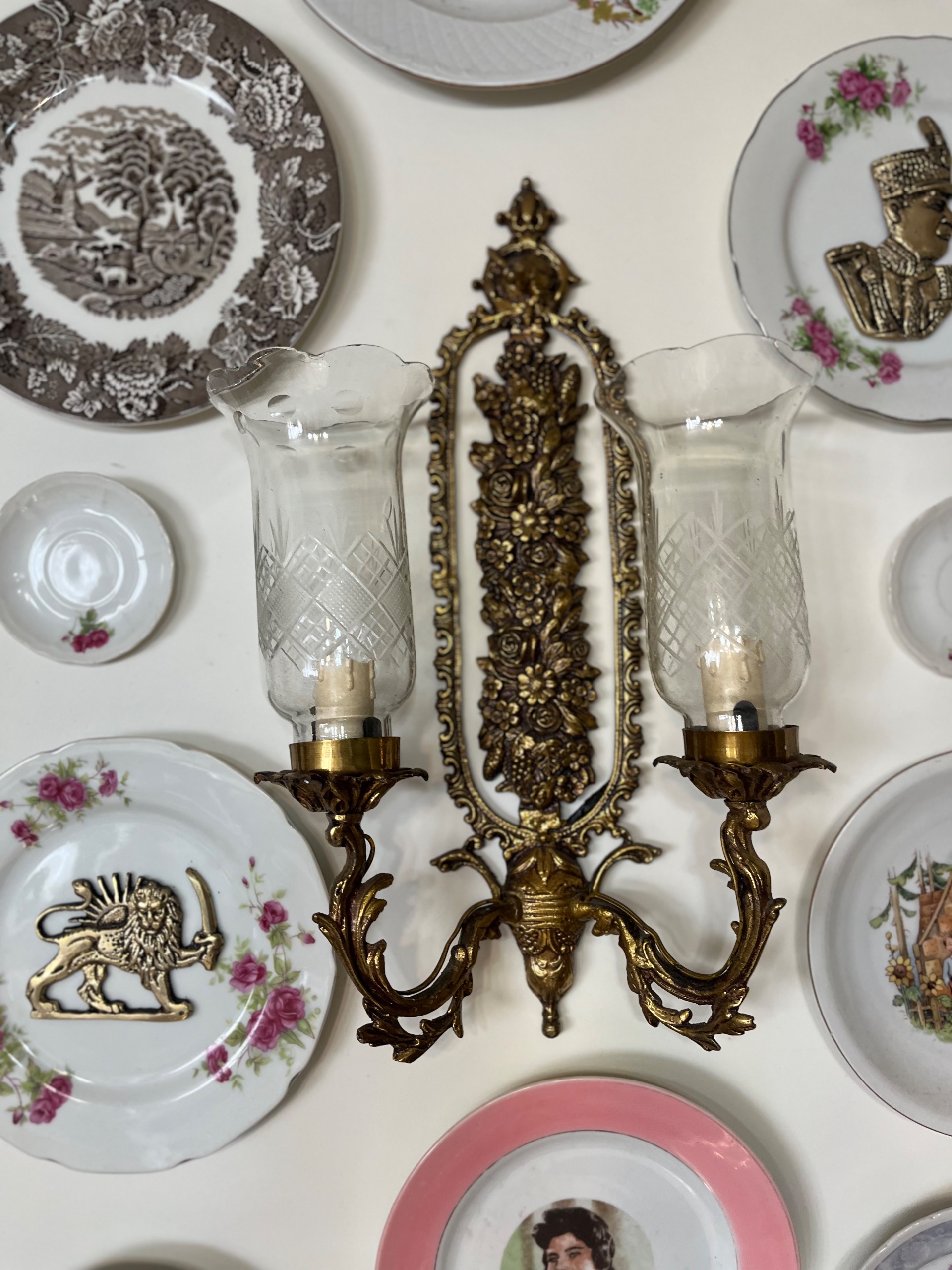 دیوارکوب قدیمی ایتالیایی