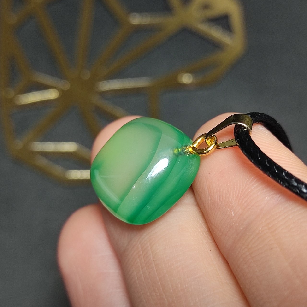 آویز گردنبند سنگ عقیق سبز معدنی  کد  10172