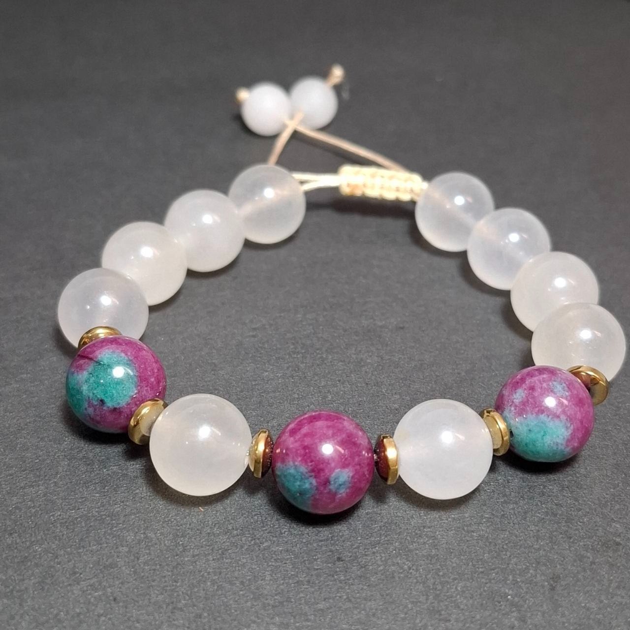  دستبند با مهره های سنگ جید و کوارتز معدنی کد10380