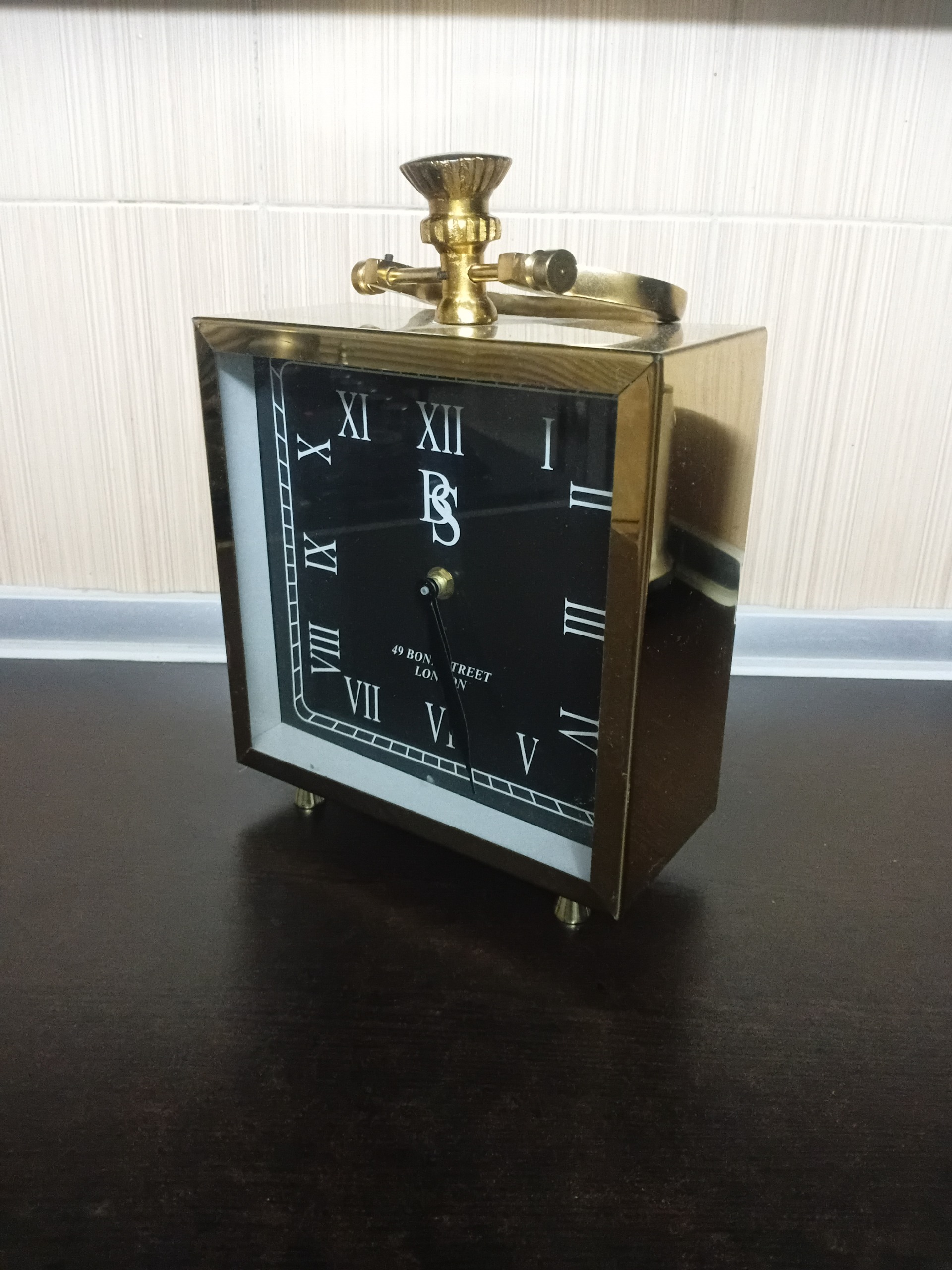 ساعت رومیزی استیل طلایی براق