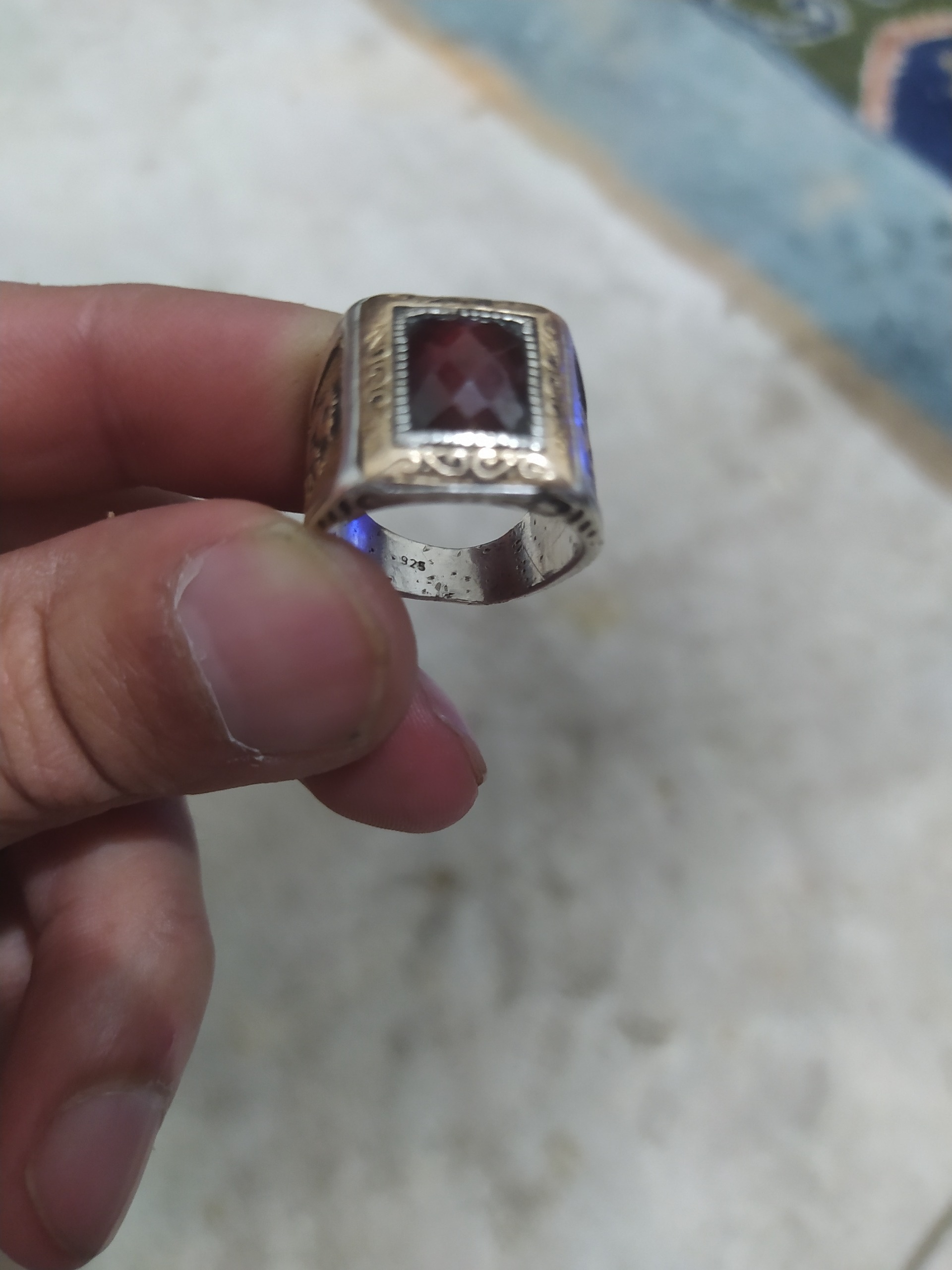 اگشتر یاقوت قرمز کلمبیا