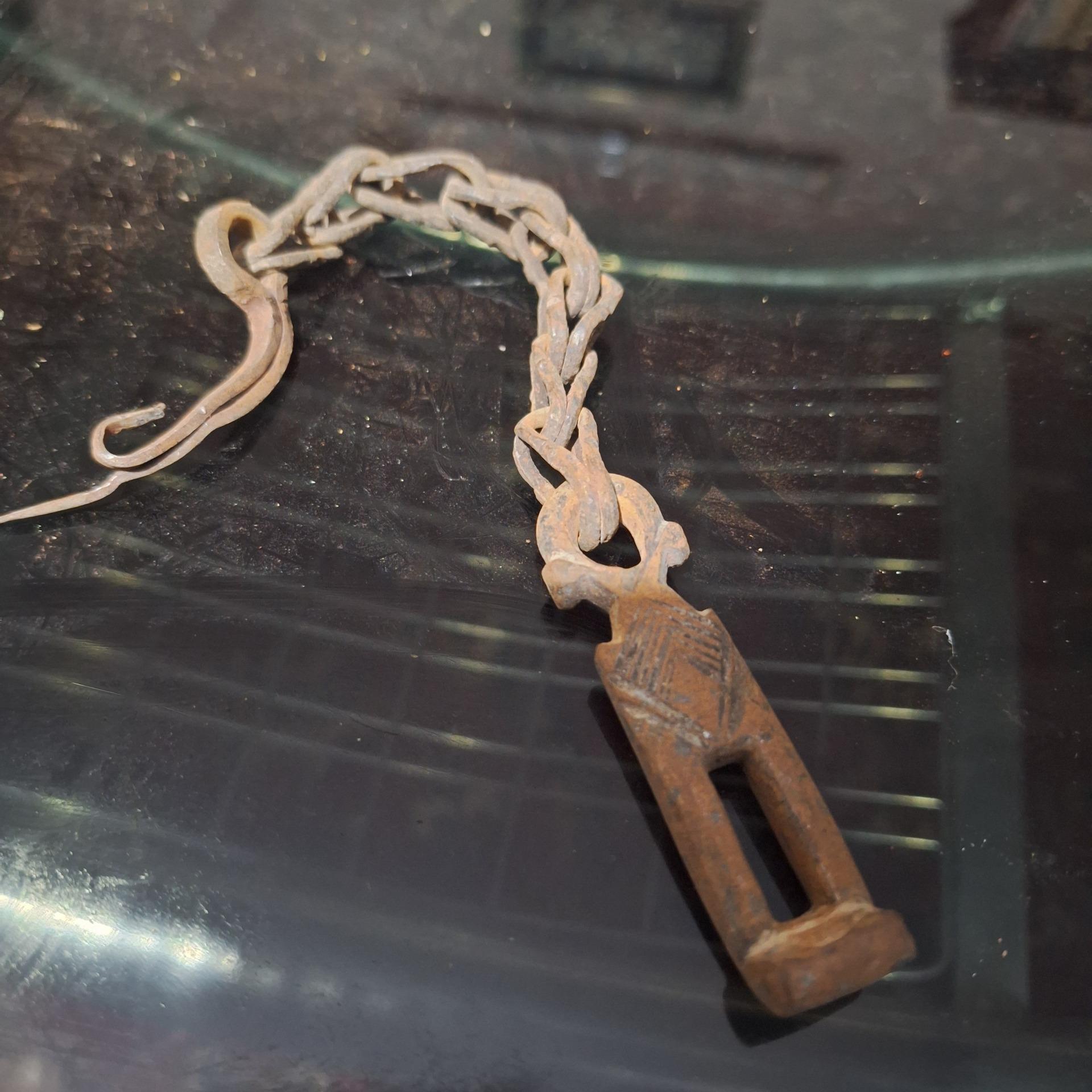 چفت درب قدیمی