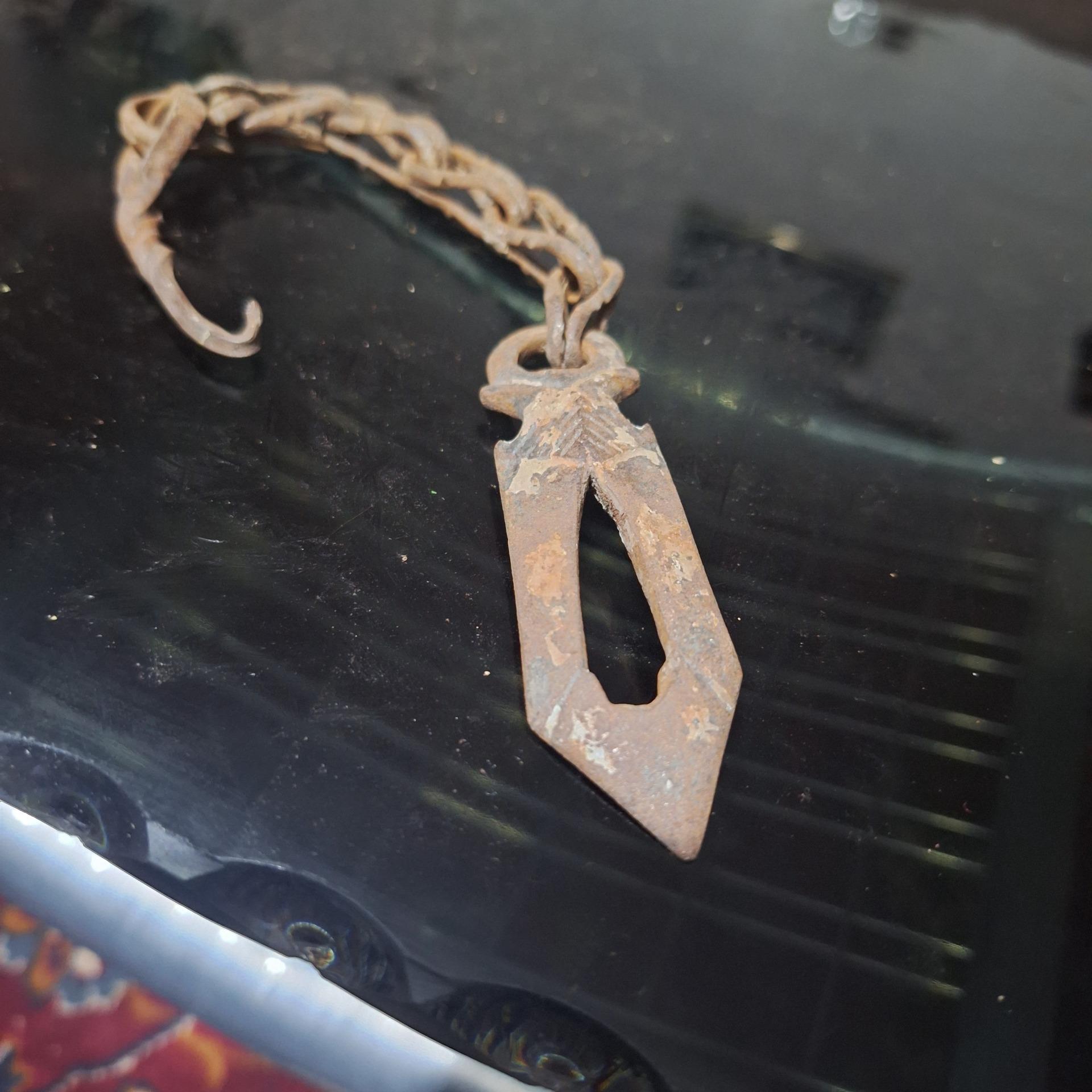 چفت درب چوبی قدیمی