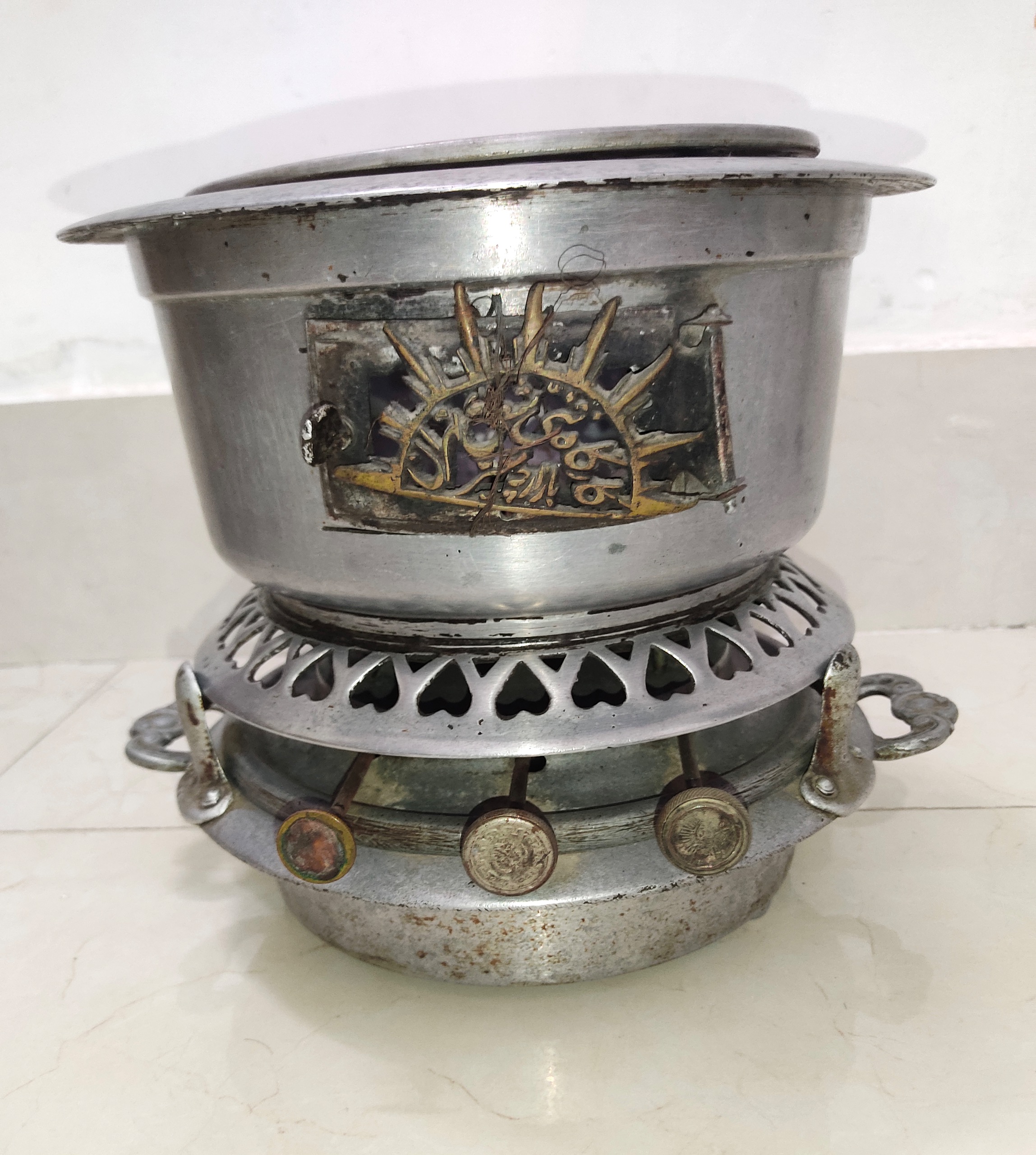 چراغ نفتی سه فتیله