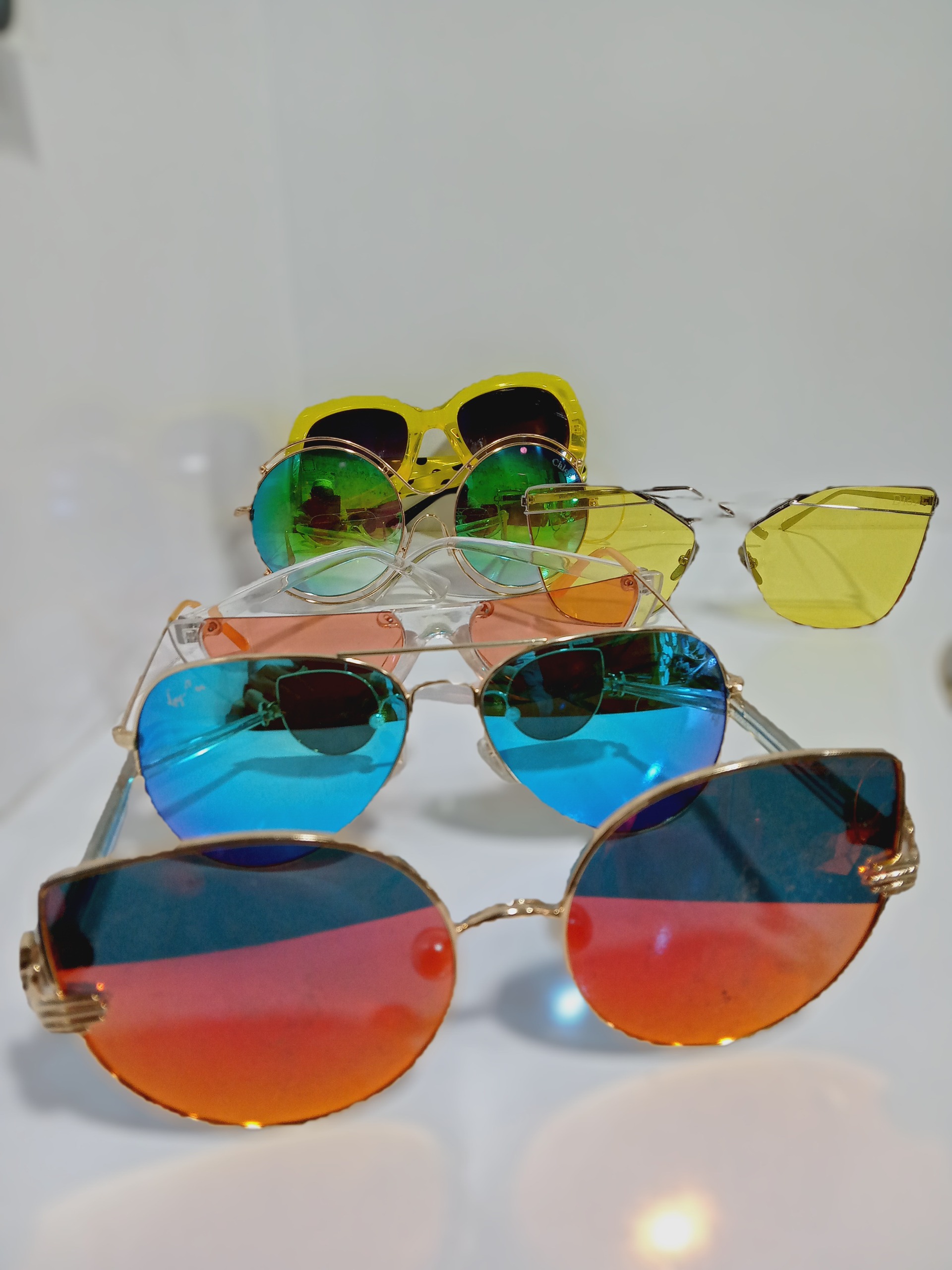 عینک آفتابی زنانه استوک