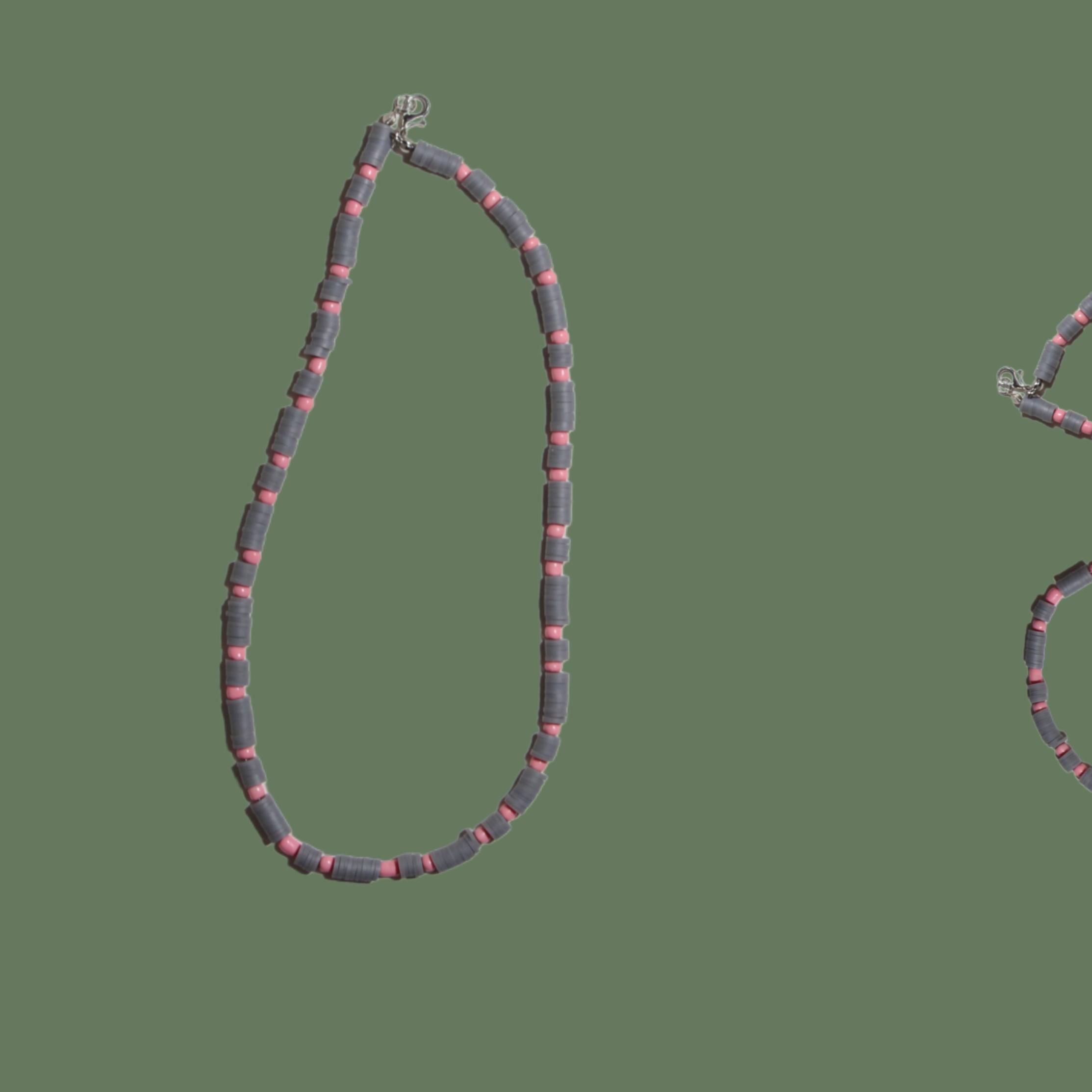 گردنبند منجوق و فیمو اِروس