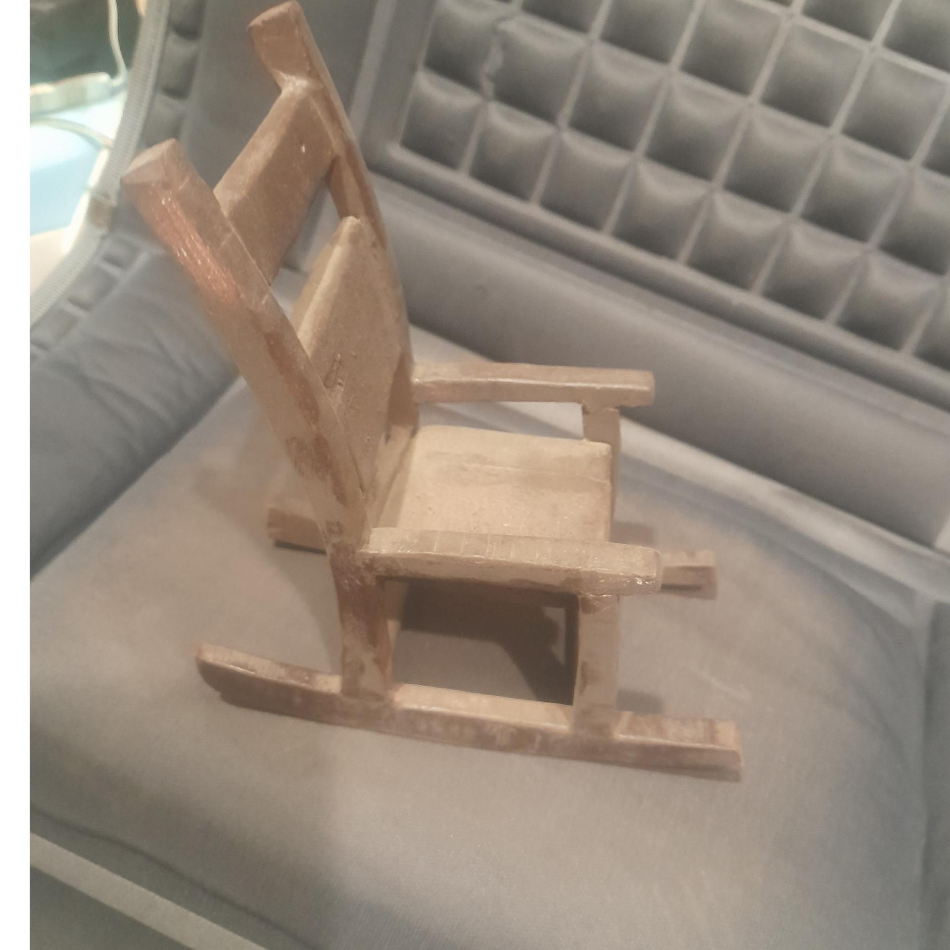 ماکت صندلی راک یا مادربزرگ