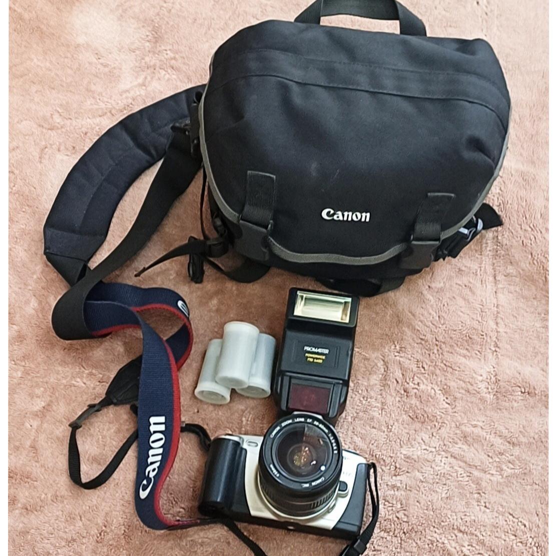 دوربین CANON با کیف و فلاش