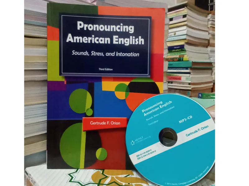 Pronouncing American English. Third edition.کد885