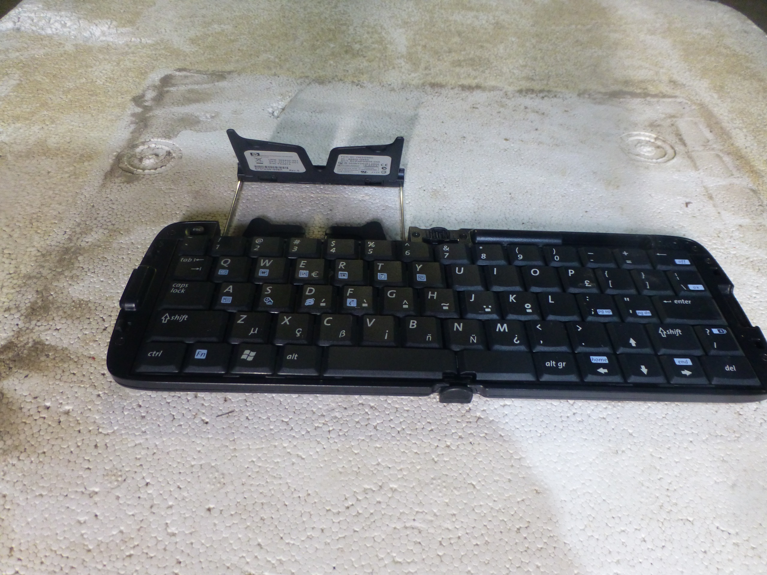 کیبورد تاشو بیسیم بلوتوث اچ پی