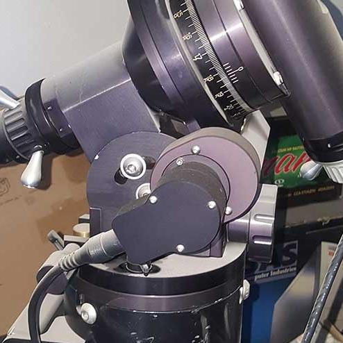 Losmandy G11 Gemini tripod