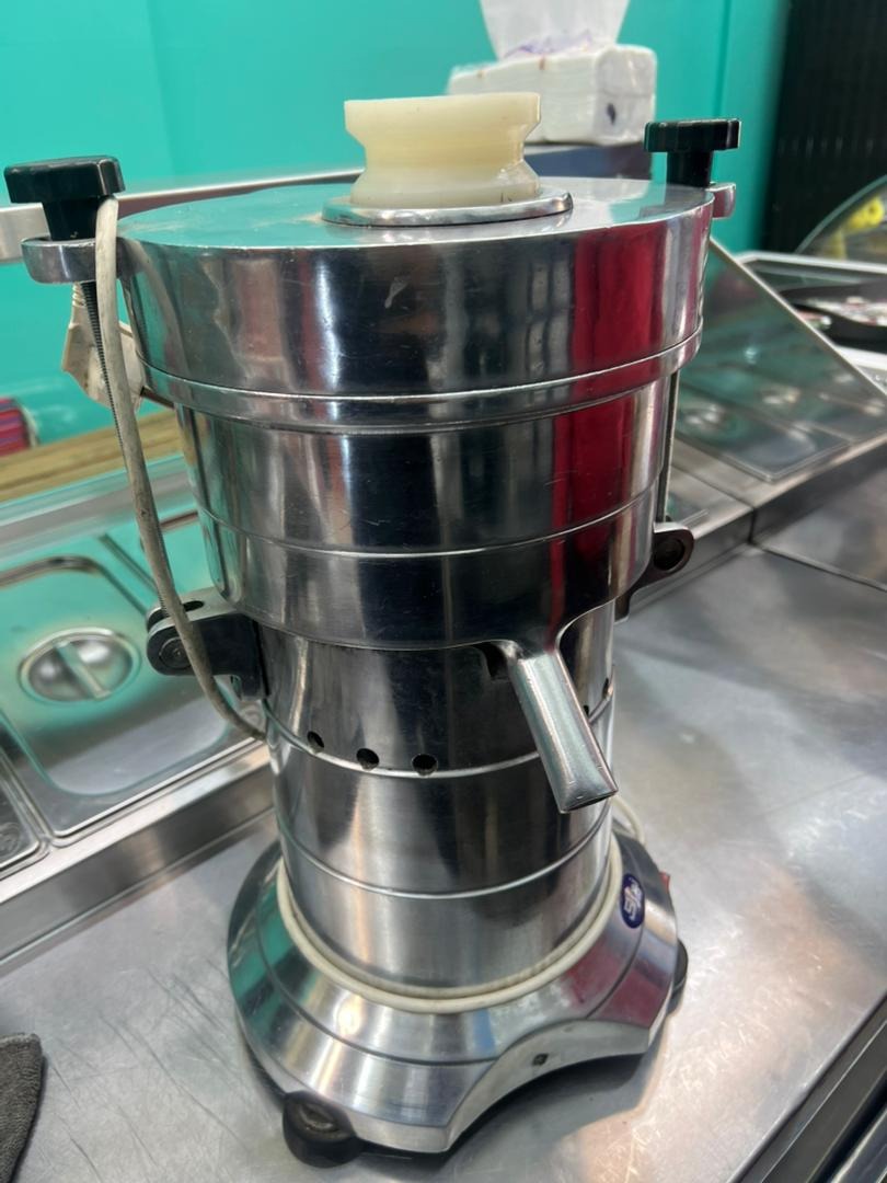 دستگاه آب میوه گیری مخصوص فروشگاه